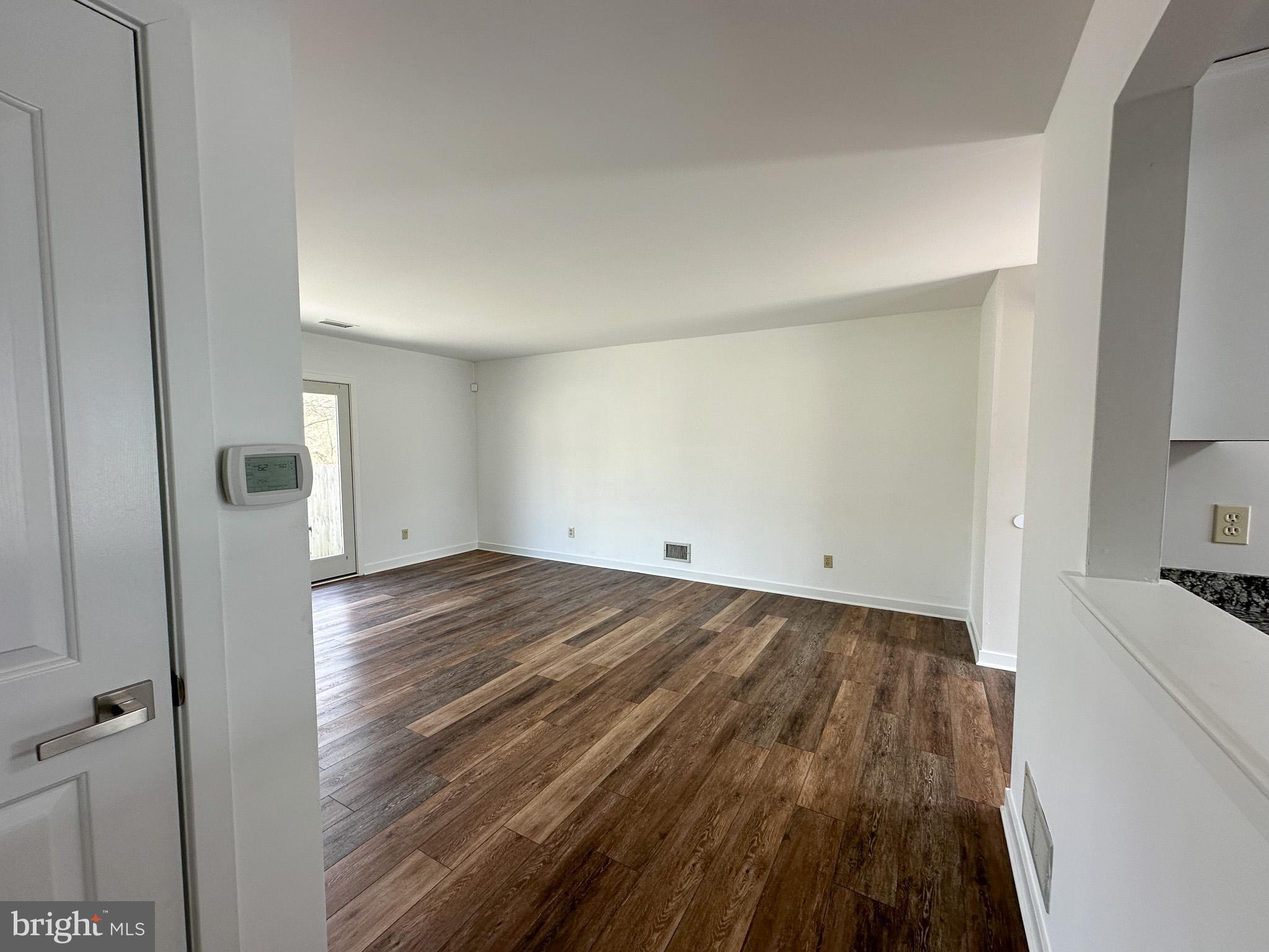 COUNTRY CLUB VALLEY - Residential