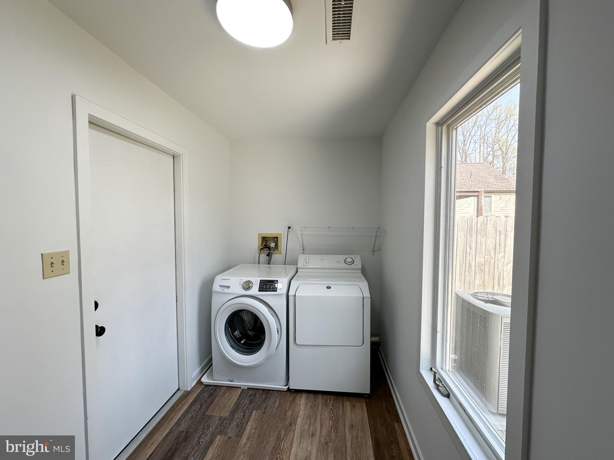 COUNTRY CLUB VALLEY - Residential