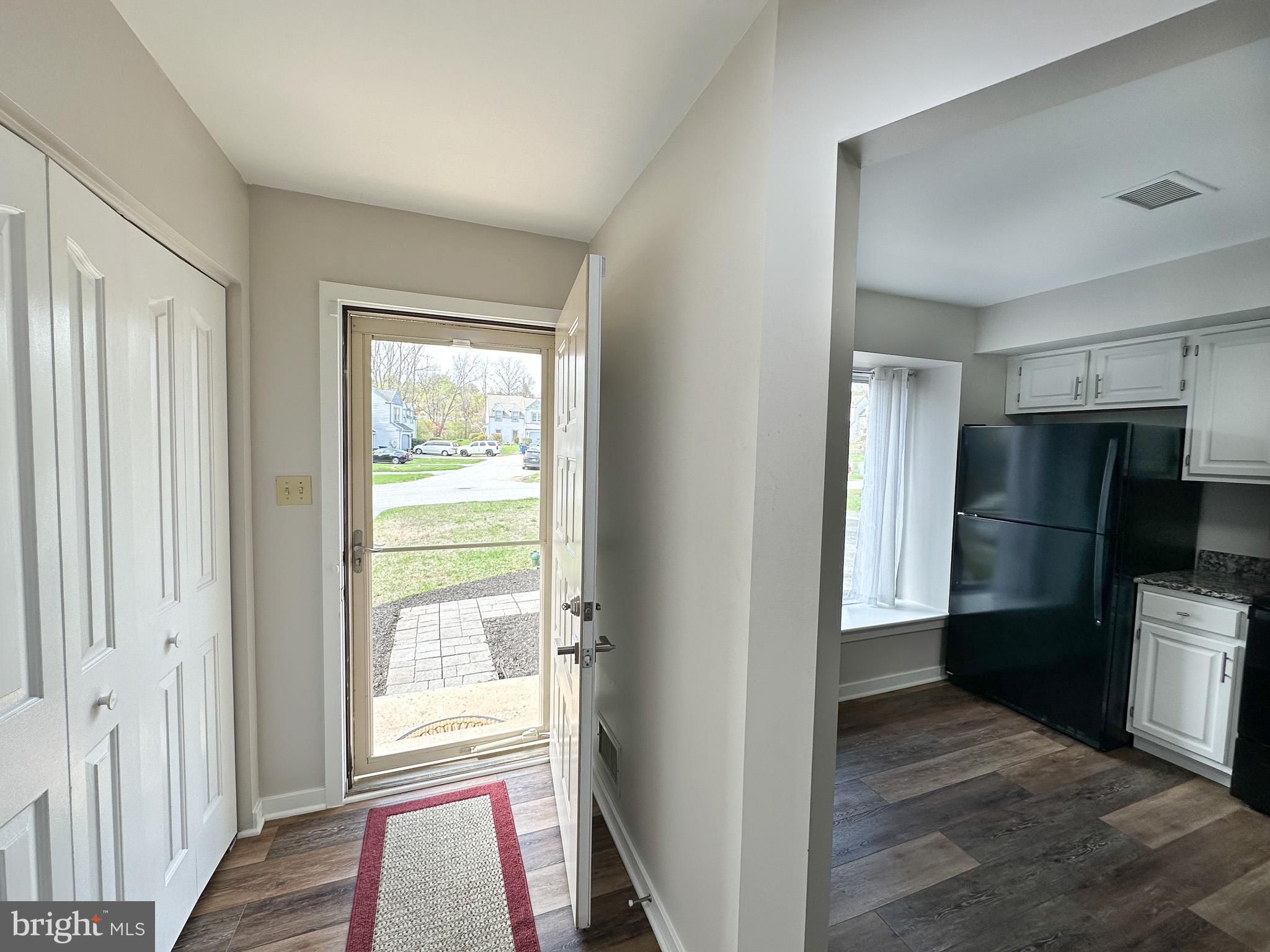 COUNTRY CLUB VALLEY - Residential