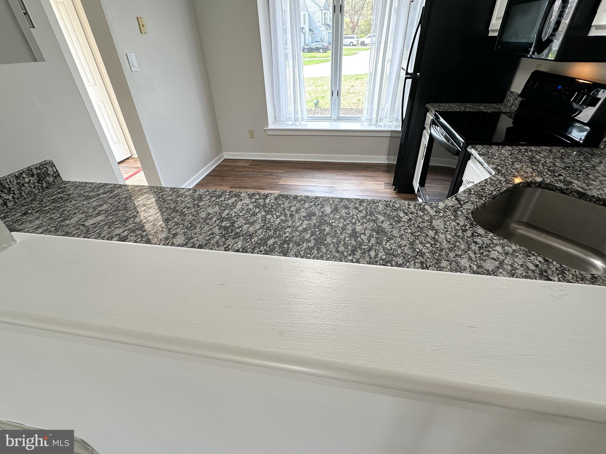 COUNTRY CLUB VALLEY - Residential