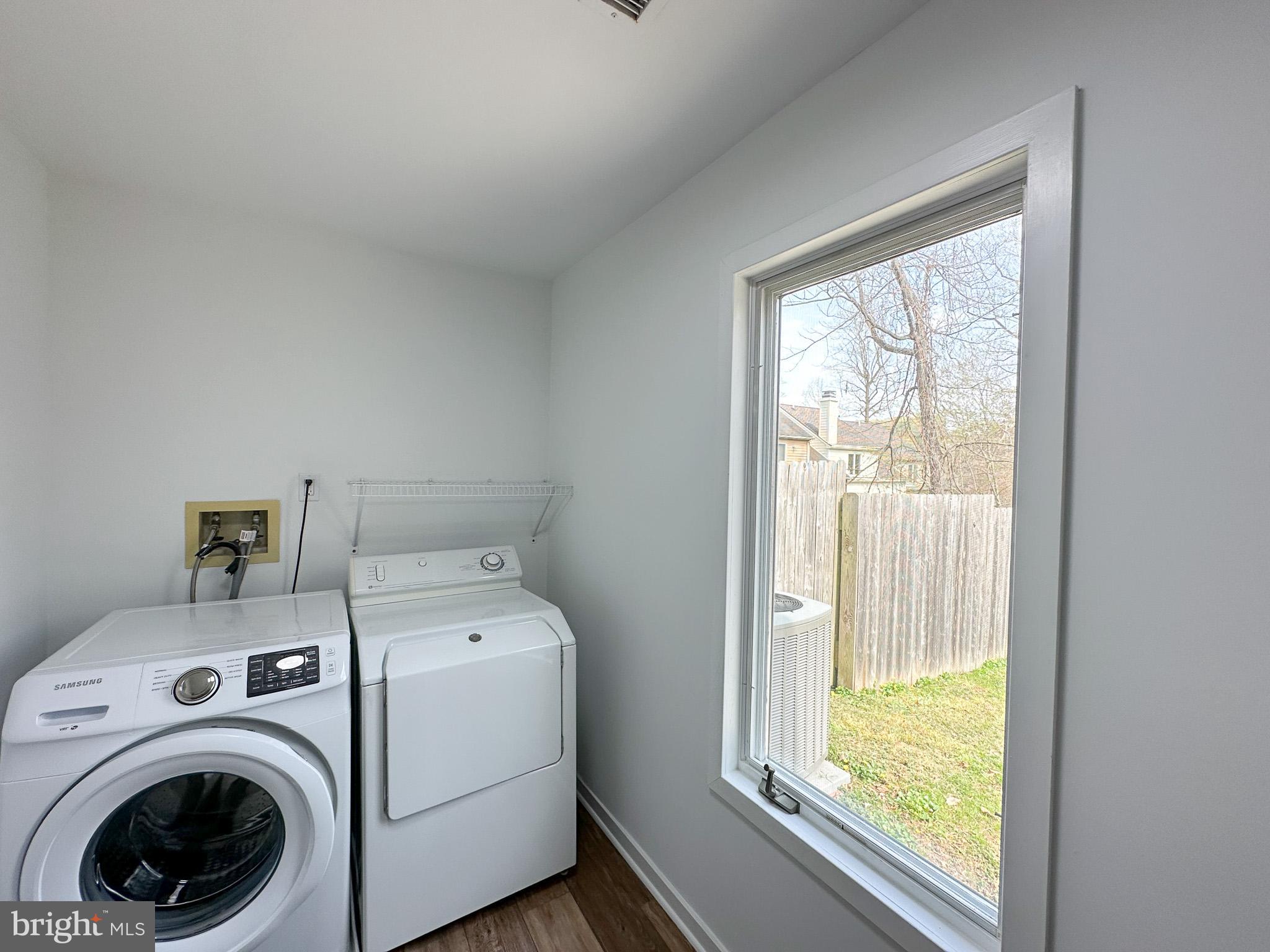 COUNTRY CLUB VALLEY - Residential