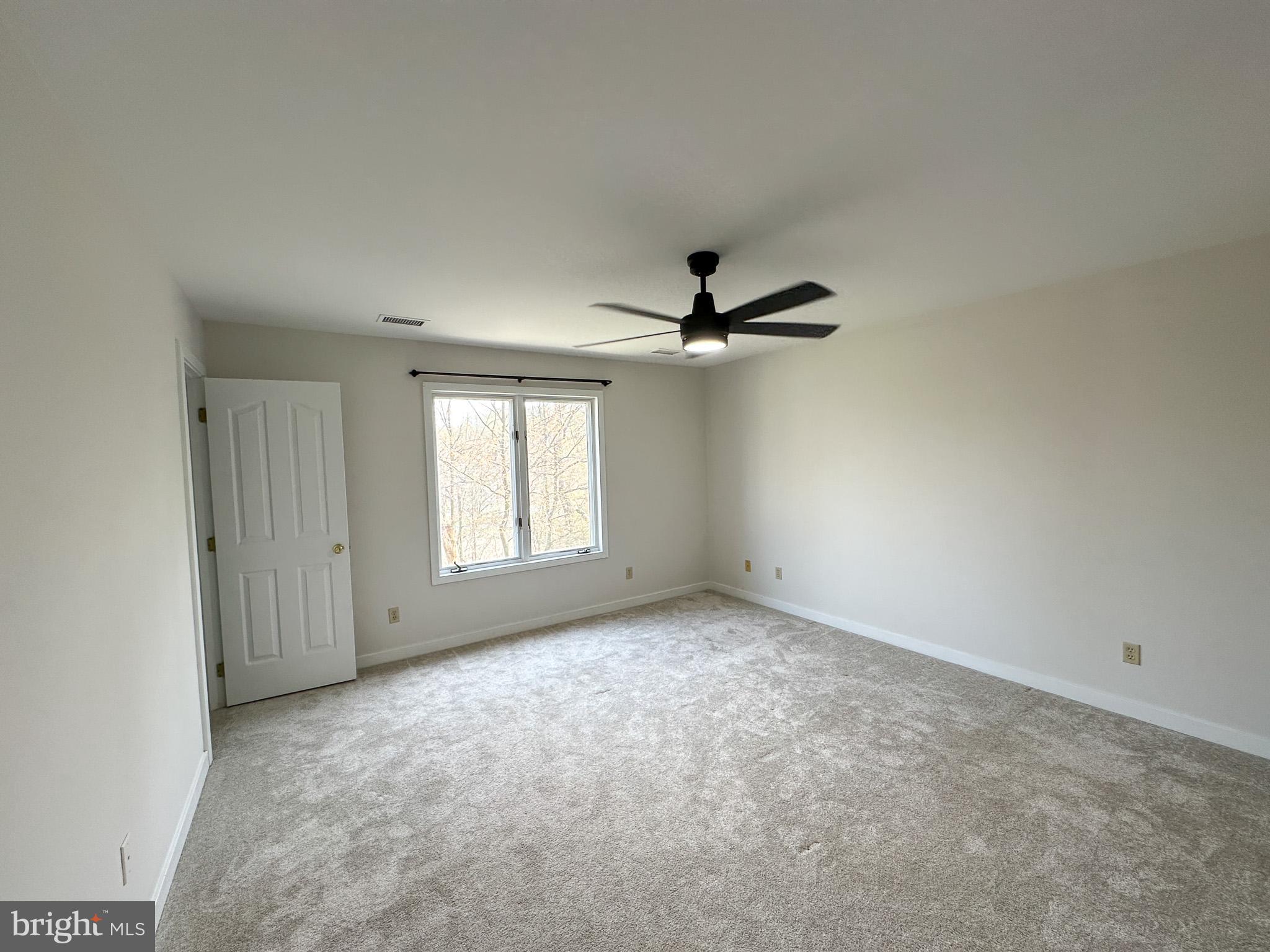 COUNTRY CLUB VALLEY - Residential