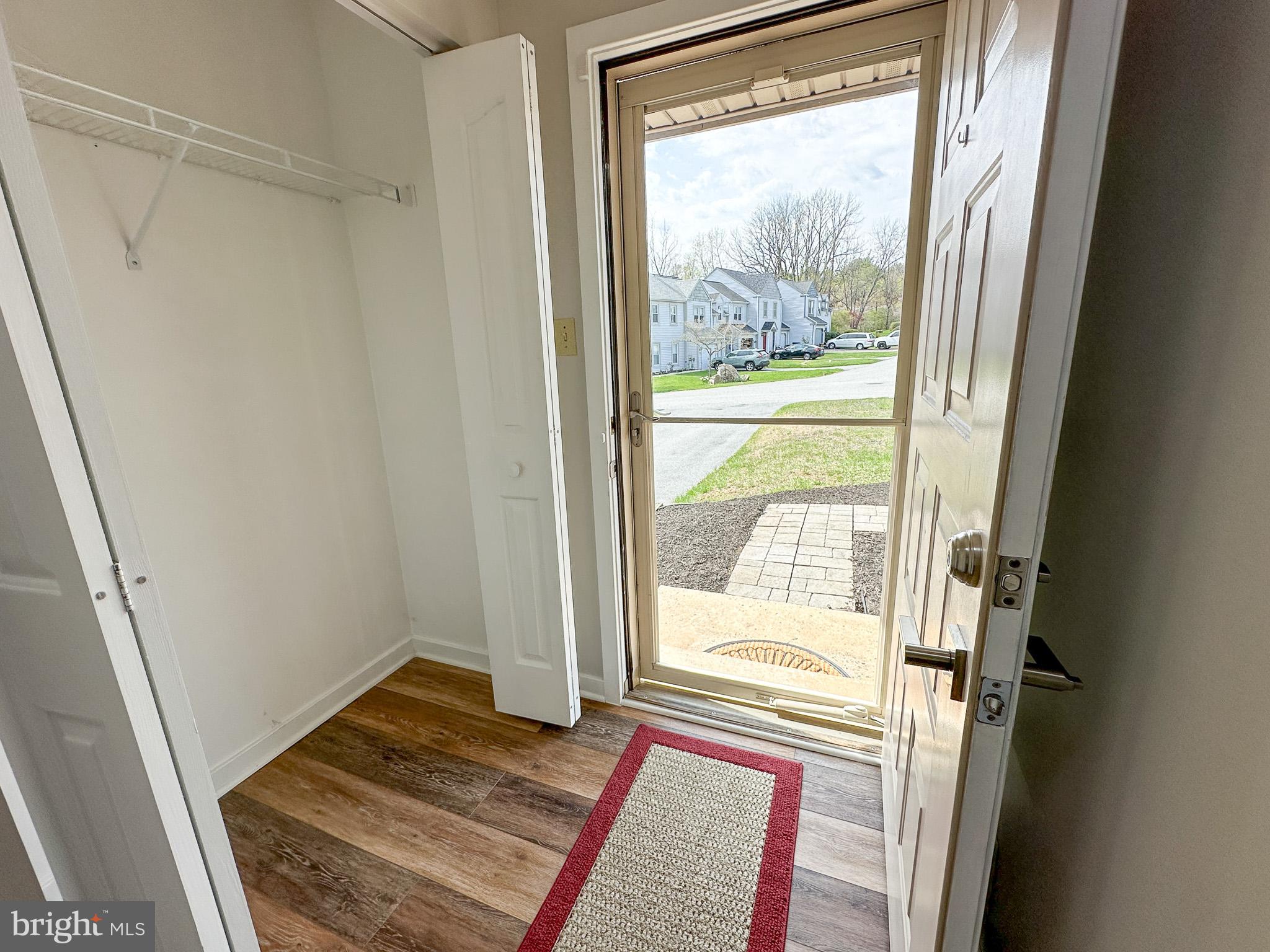 COUNTRY CLUB VALLEY - Residential