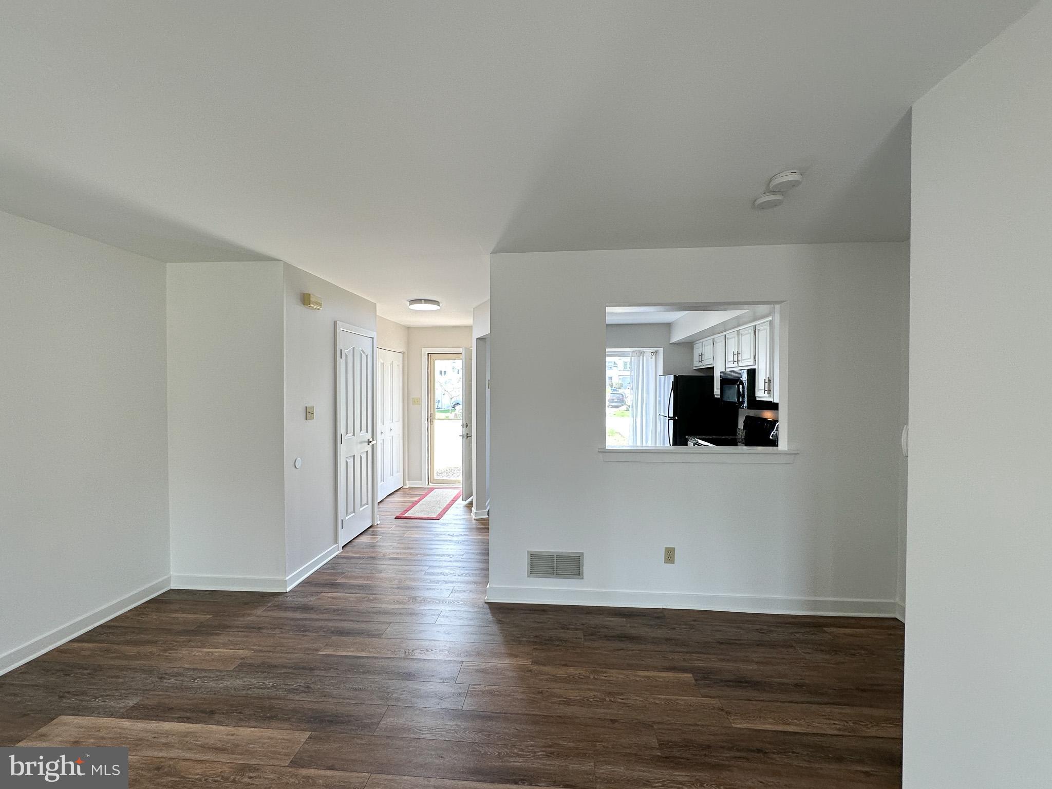 COUNTRY CLUB VALLEY - Residential