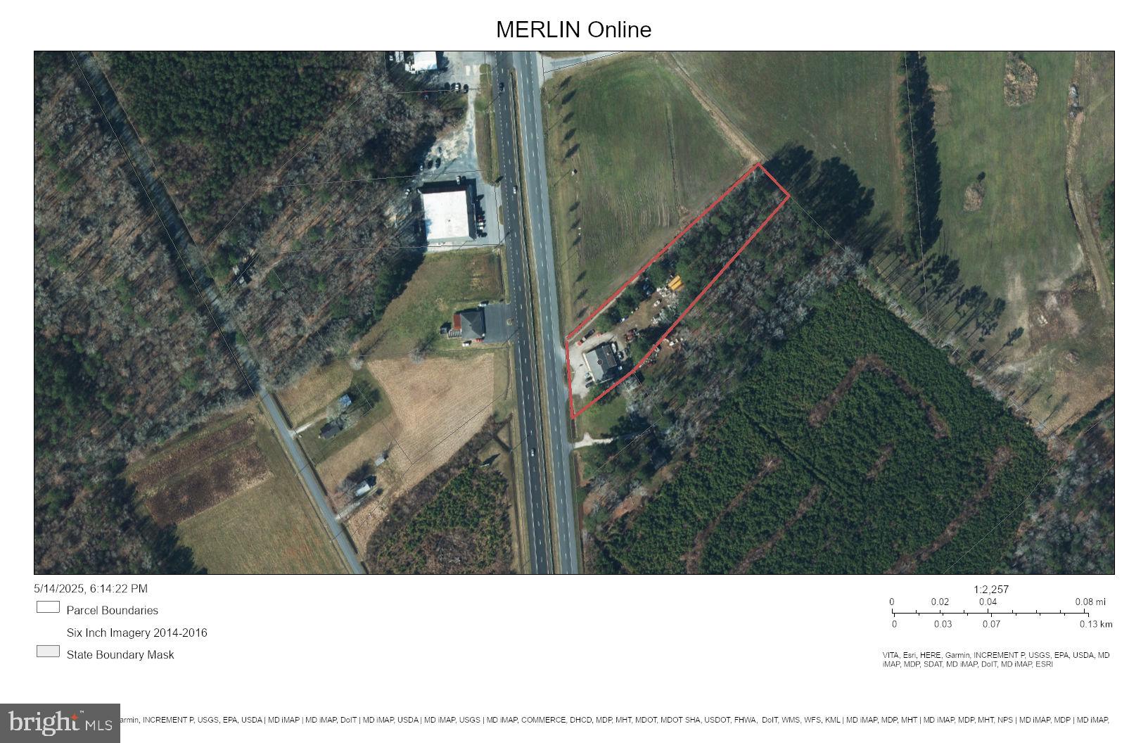 Main image without alt text