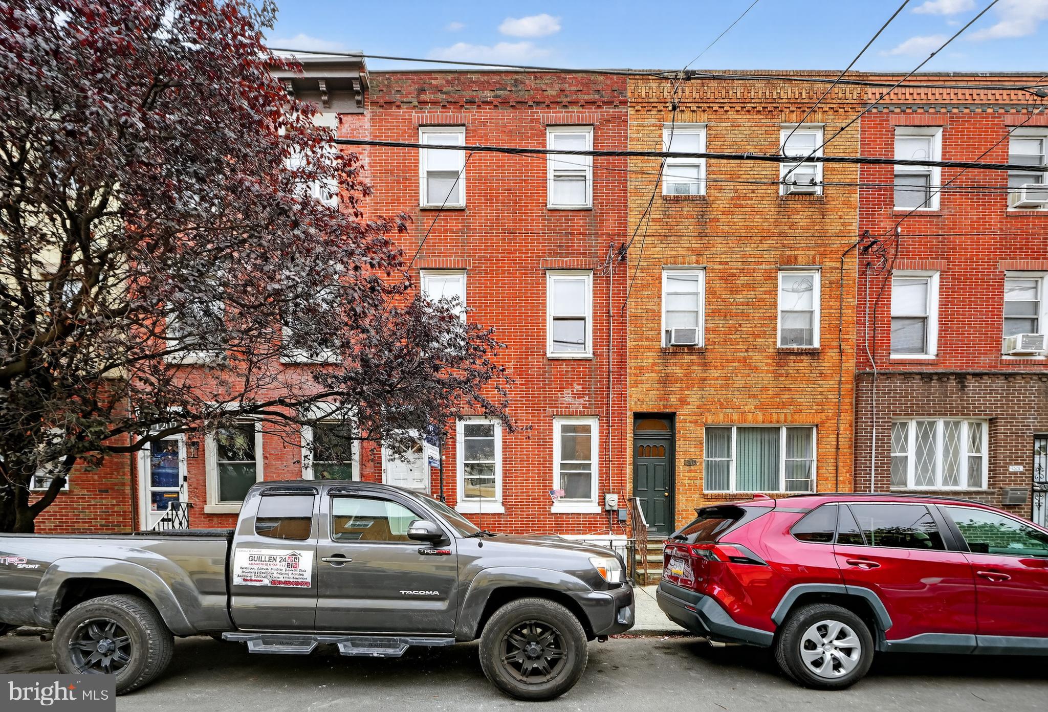 PHILADELPHIA - Residential