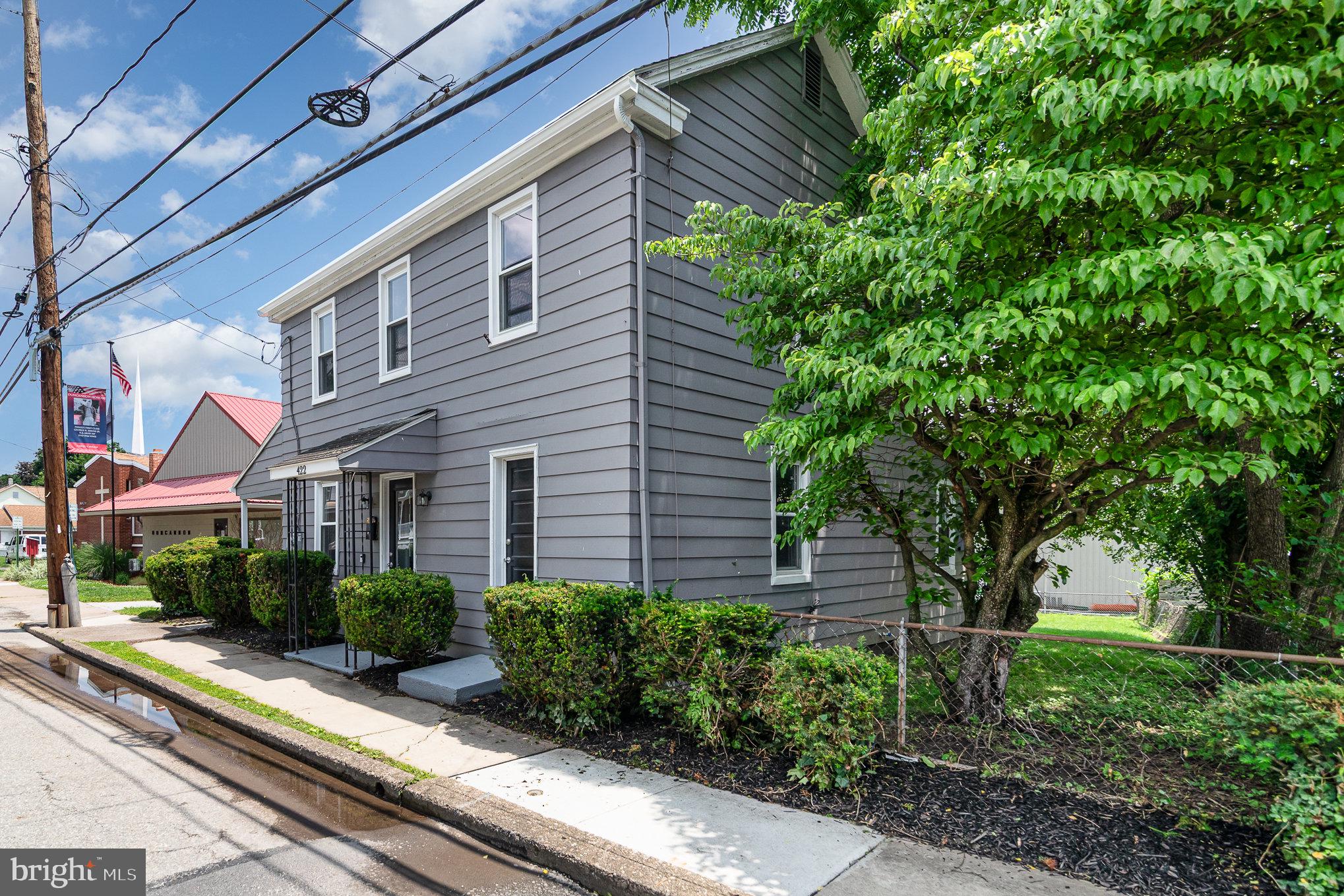 422 N HIGH STREET