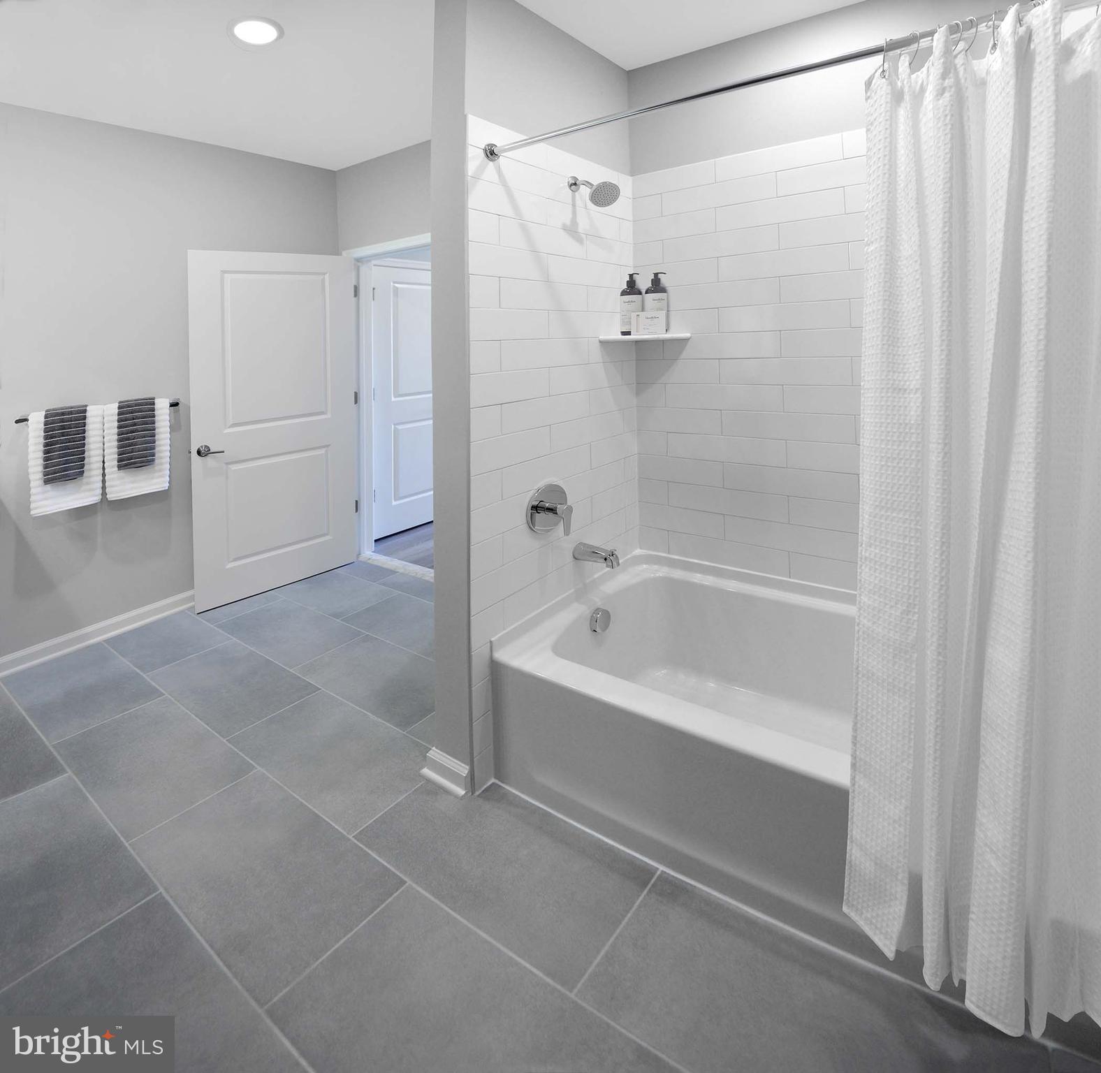 THE LOFTS AT GLOUCESTER TOWNSHIP - Residential Lease