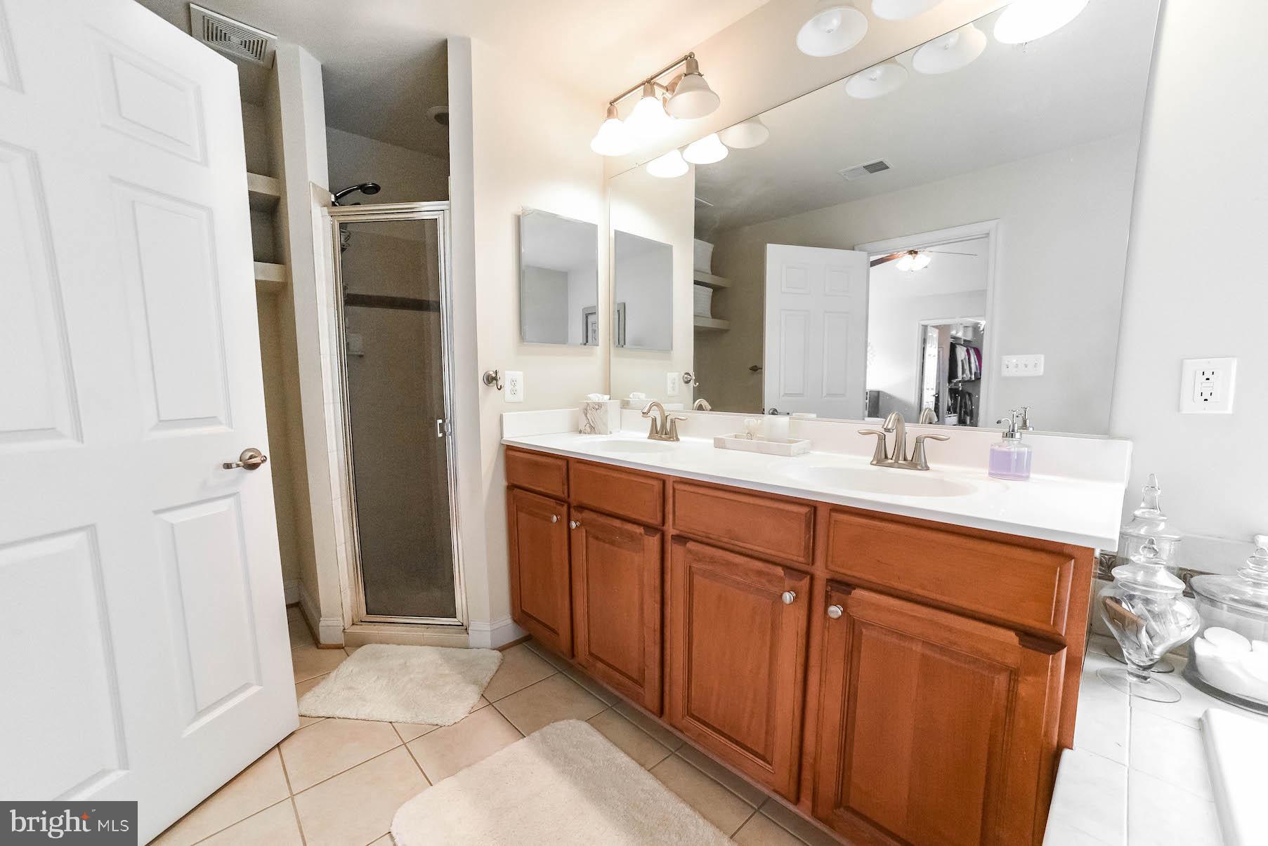 SHEFFIELD/FAIRWAY VILLAGE - Residential