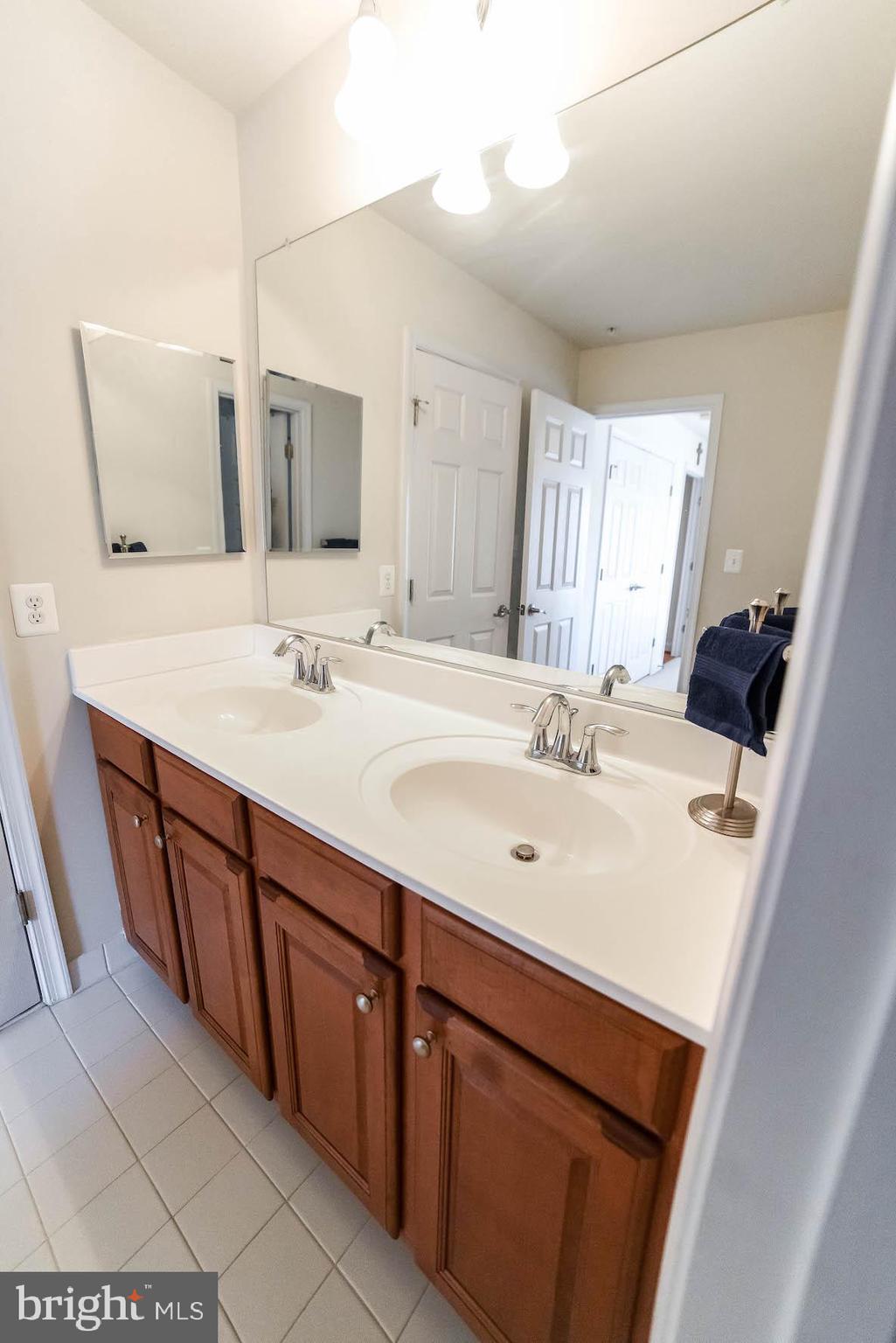 SHEFFIELD/FAIRWAY VILLAGE - Residential