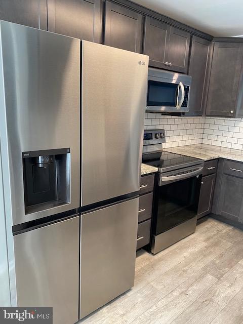 CEDAR GROVE AT CROFTON - Residential Lease