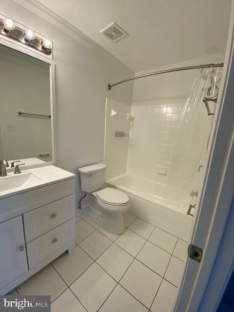 CEDAR GROVE AT CROFTON - Residential Lease