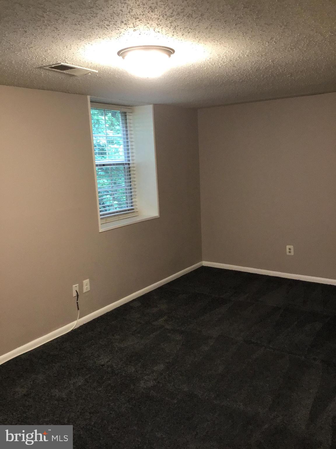 LANDOVER - Residential Lease