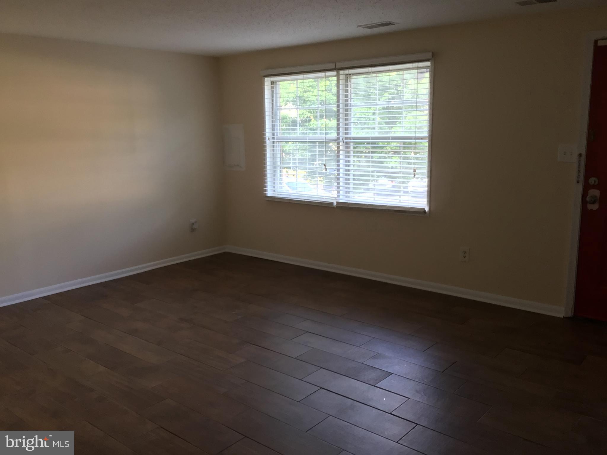 LANDOVER - Residential Lease