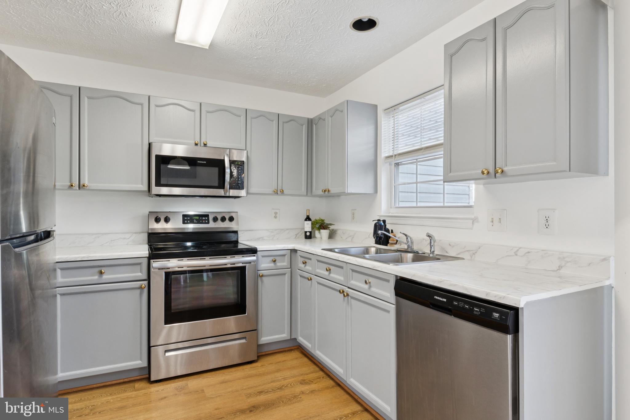 SNOWDEN RIDGE - Residential