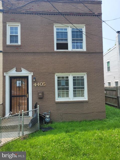 4405 HAYES STREET NE WASHINGTON DC 20019