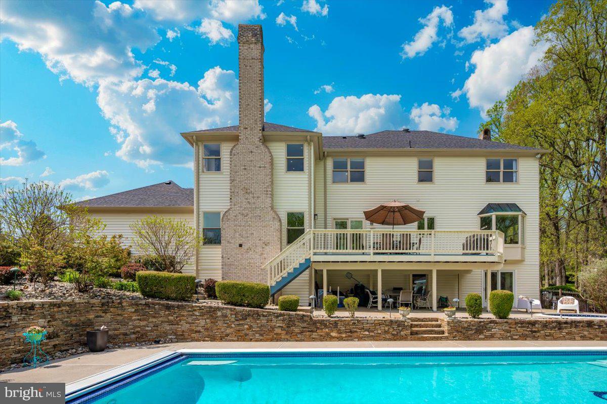 TWELVE HILLS - Residential