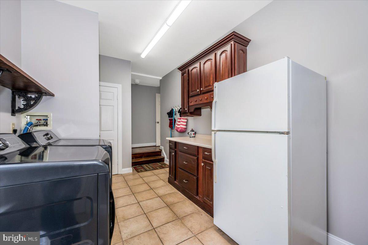 TWELVE HILLS - Residential