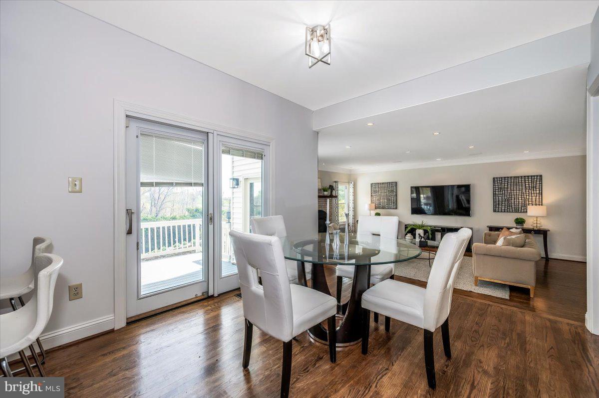 TWELVE HILLS - Residential