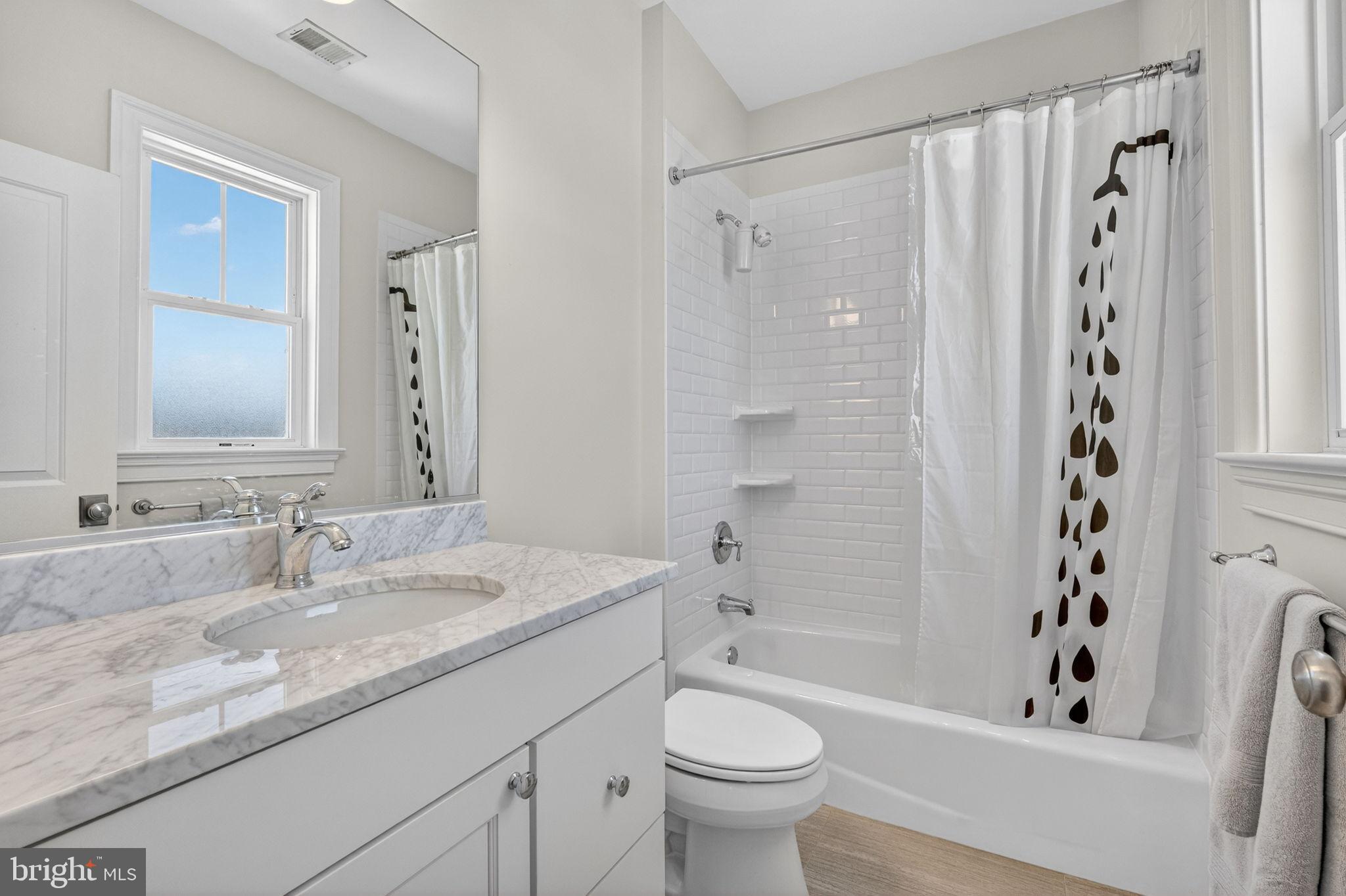 ALCOVA HEIGHTS - Residential