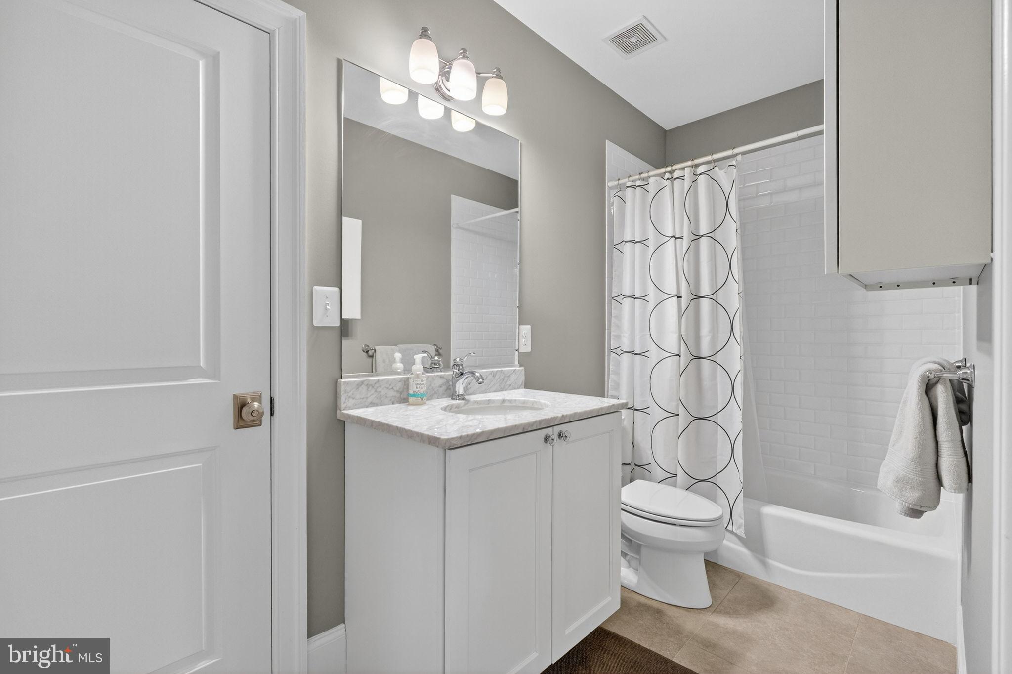 ALCOVA HEIGHTS - Residential