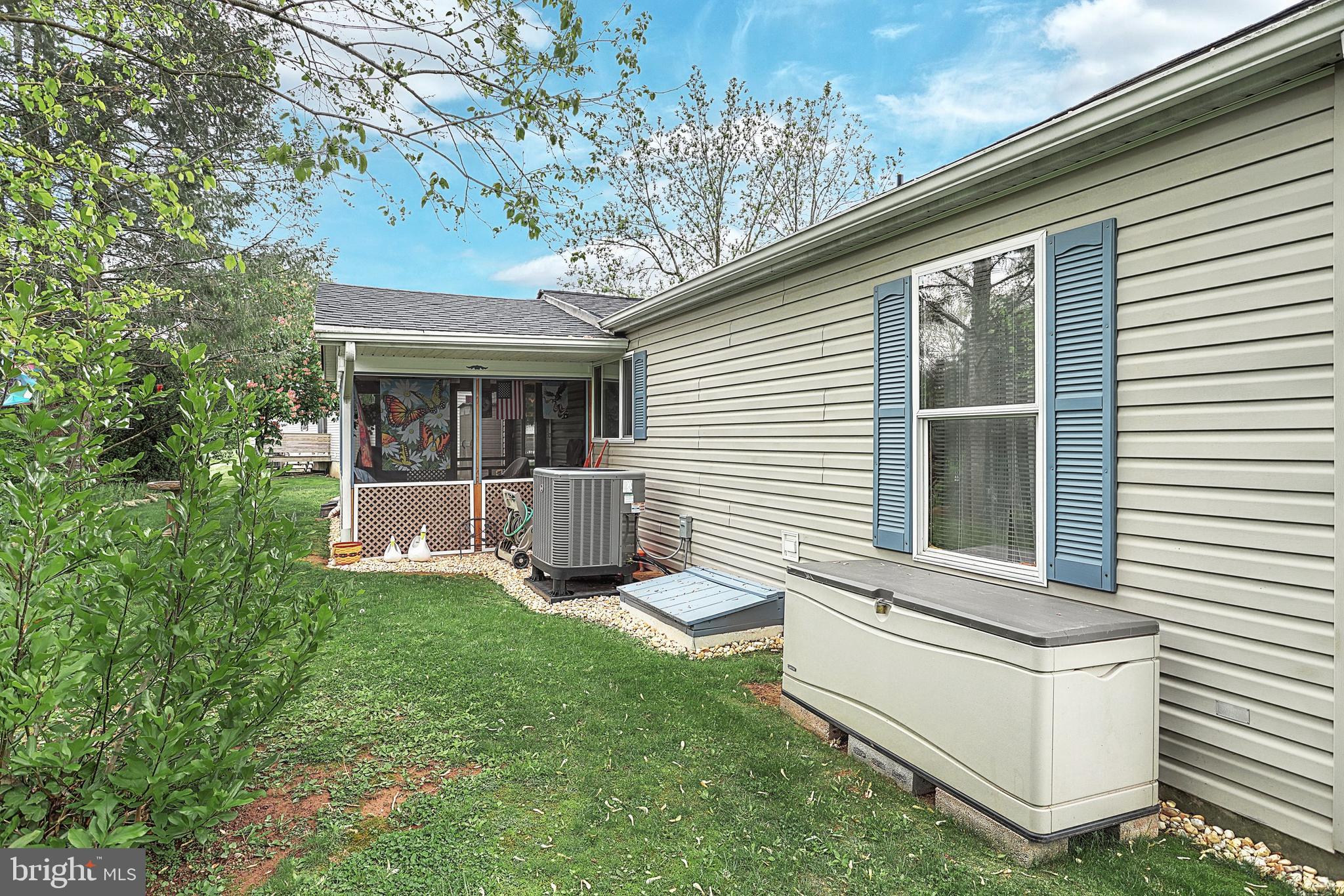 PINE RUN RETIREMENT COMMUNITY - Residential