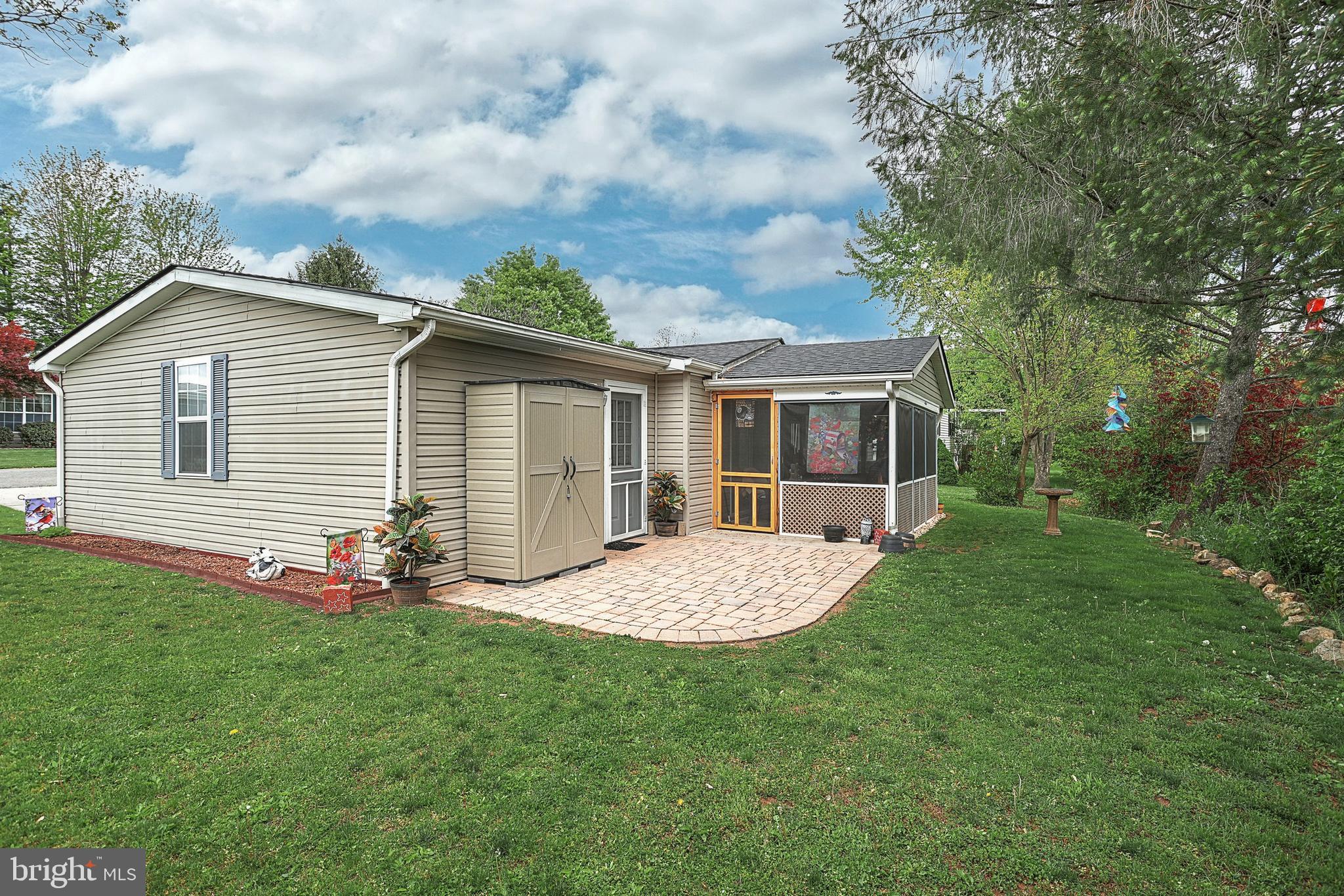 PINE RUN RETIREMENT COMMUNITY - Residential
