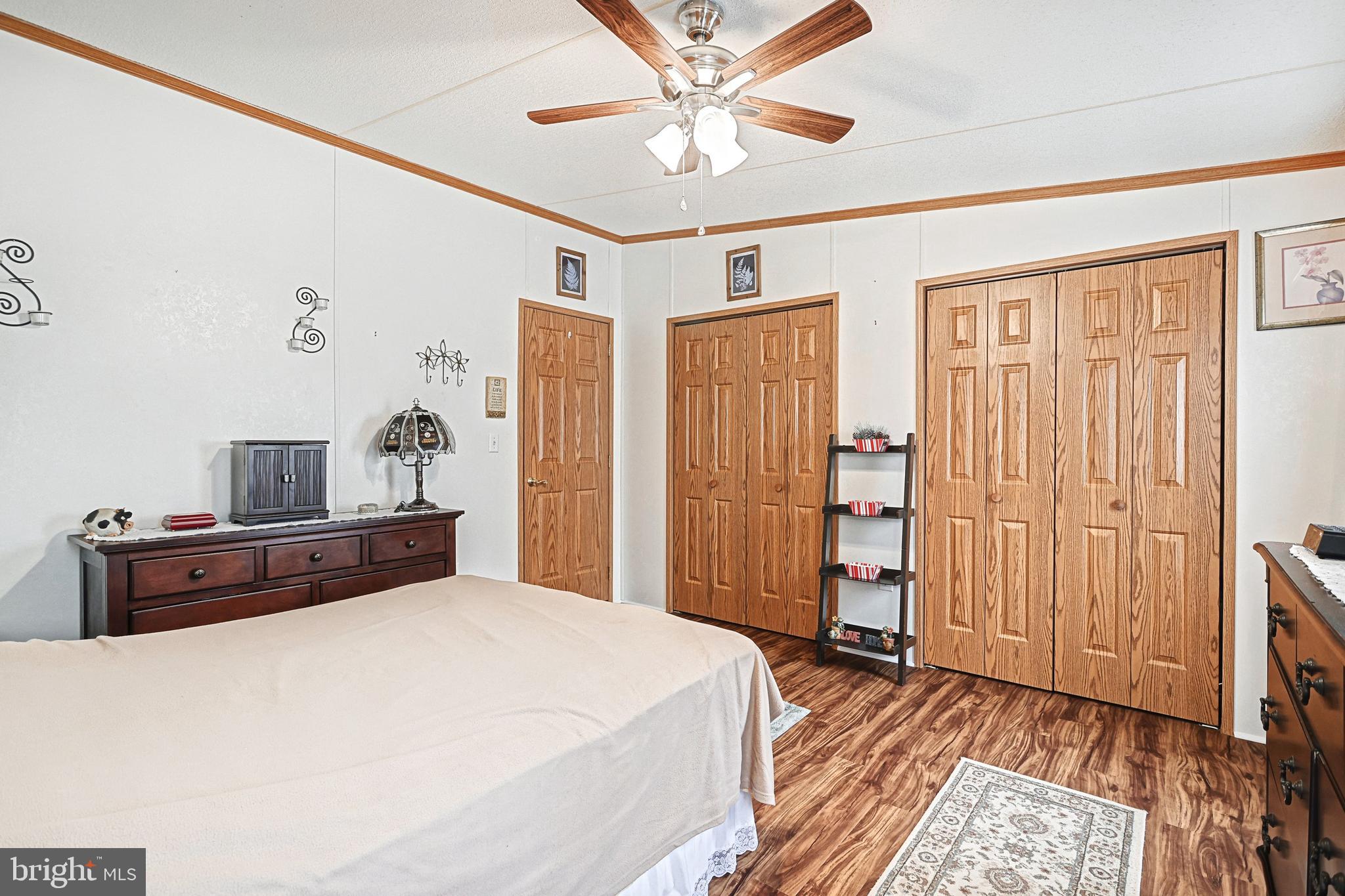 PINE RUN RETIREMENT COMMUNITY - Residential