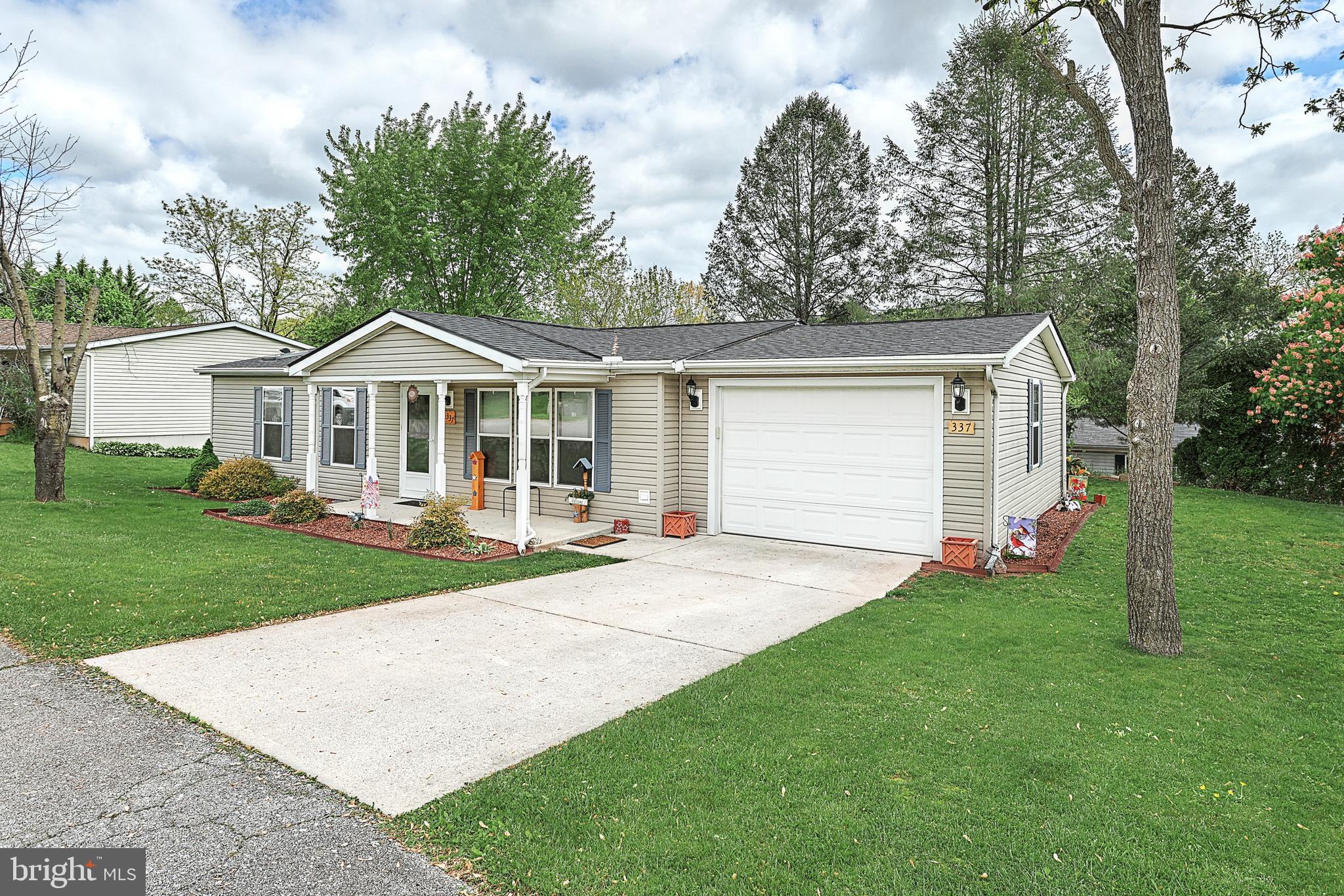 PINE RUN RETIREMENT COMMUNITY - Residential