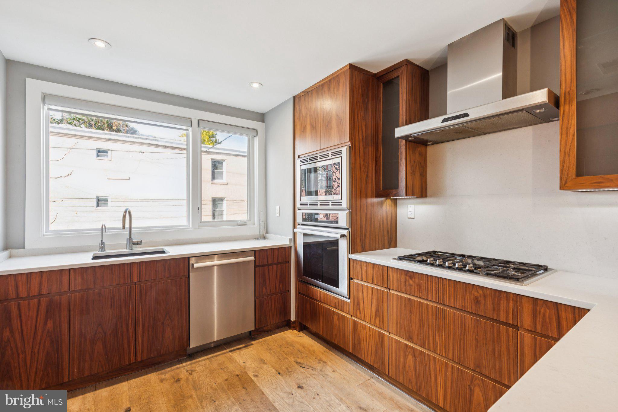 GRADUATE HOSPITAL - Residential