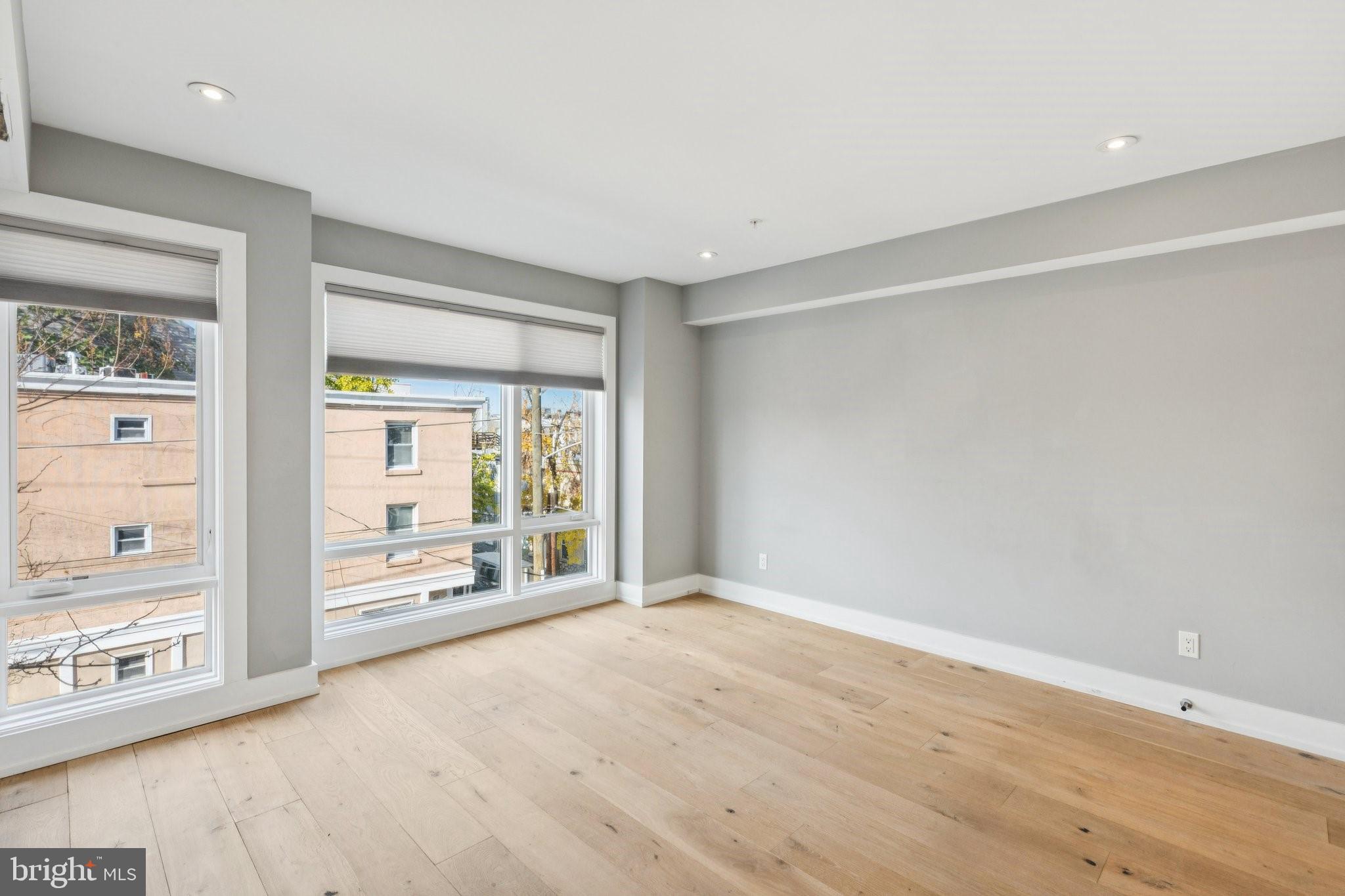 GRADUATE HOSPITAL - Residential