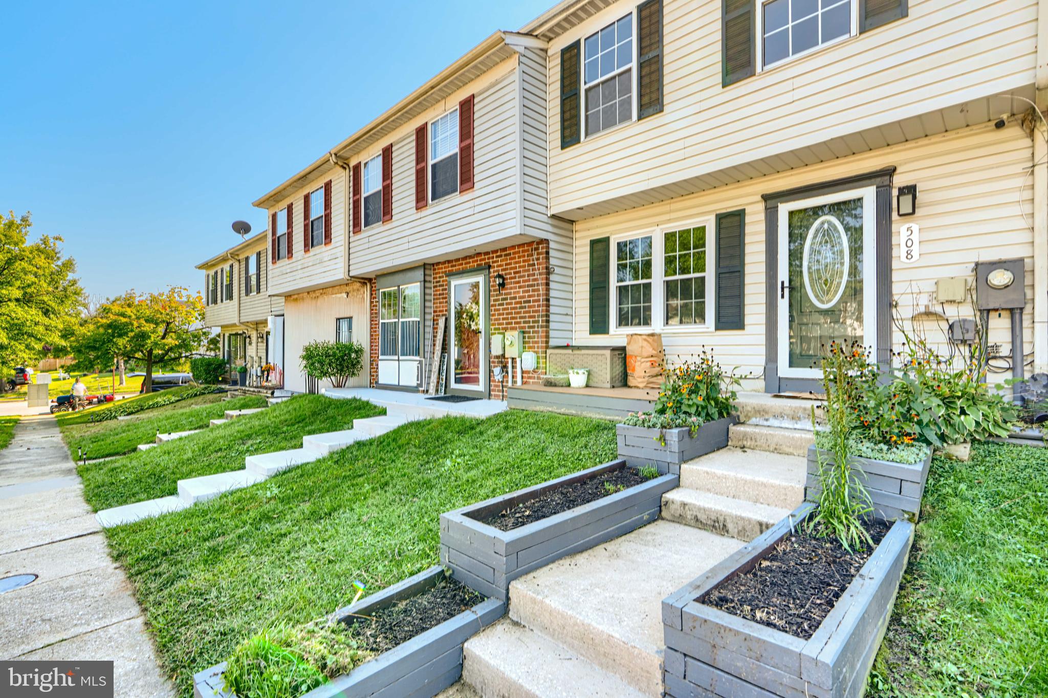 VILLAGE OF PAWNEE - Residential