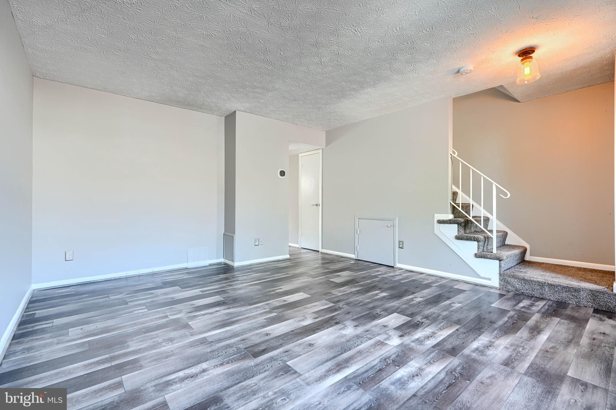 VILLAGE OF PAWNEE - Residential