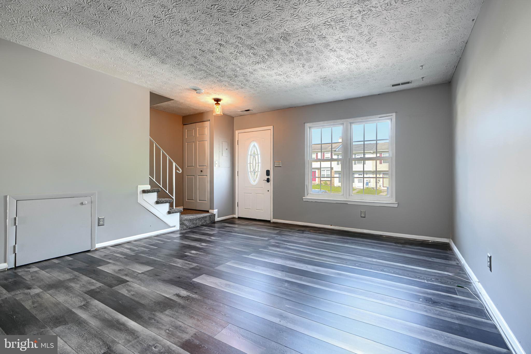 VILLAGE OF PAWNEE - Residential