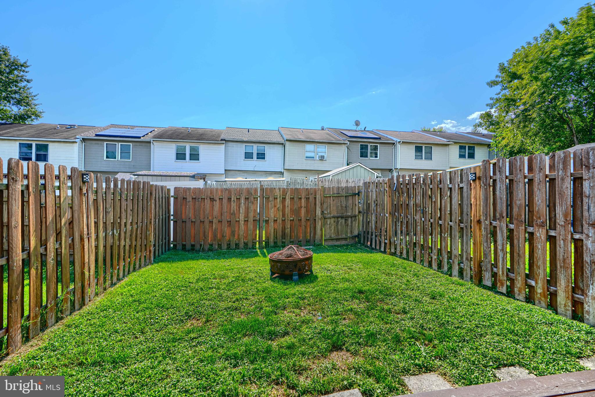 VILLAGE OF PAWNEE - Residential