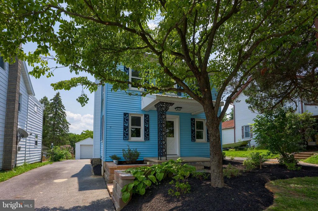 Photo of 7 W KENDIG RD, WILLOW STREET, PA 17584 (MLS # PALA2038344)