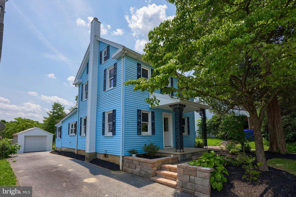 Photo of 7 W KENDIG RD, WILLOW STREET, PA 17584 (MLS # PALA2038344)