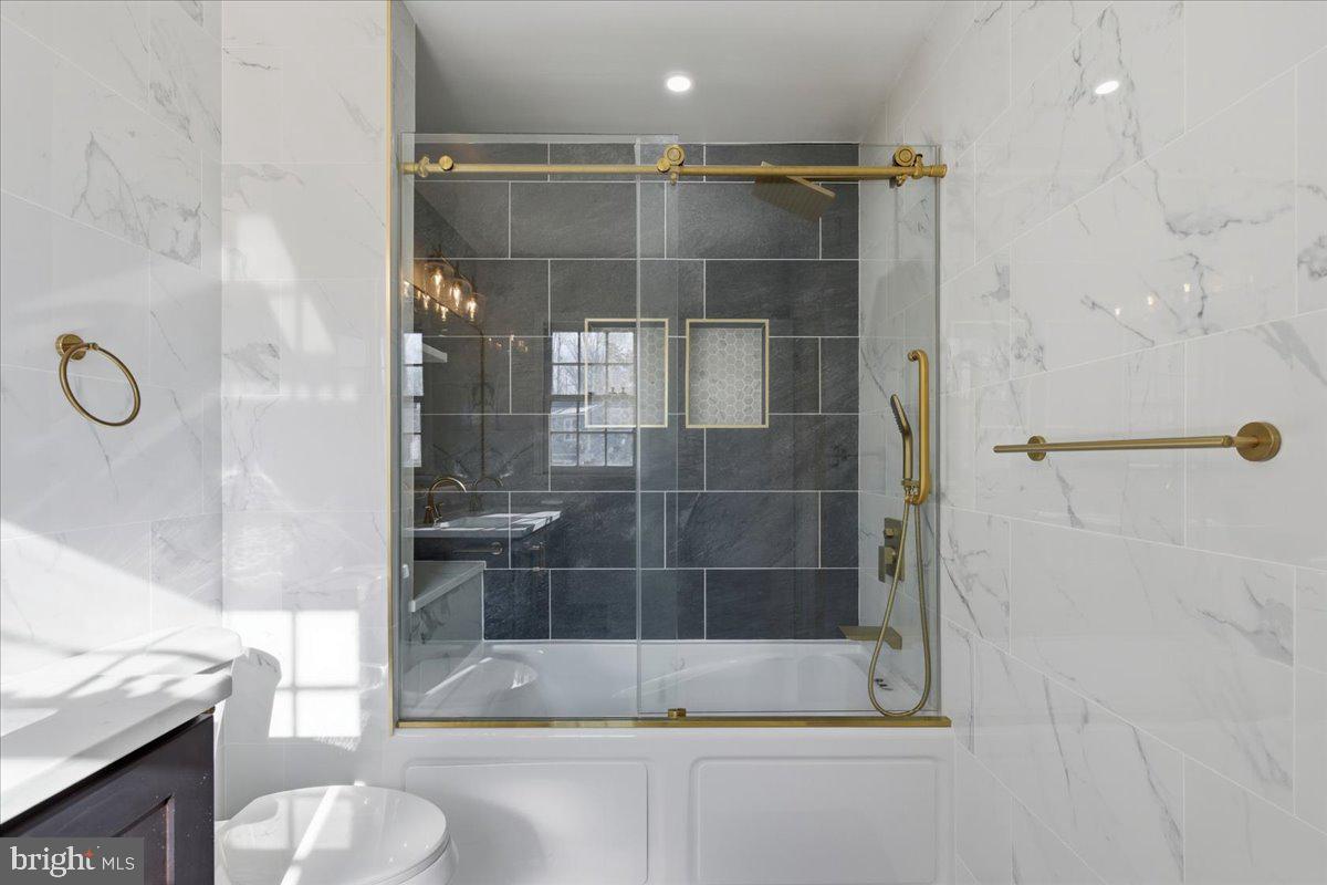 MIDDLERIDGE - Residential Lease