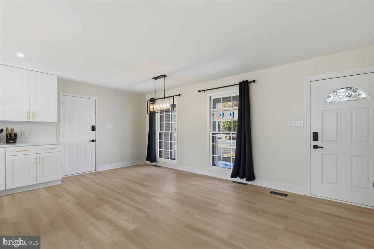 MIDDLERIDGE - Residential Lease