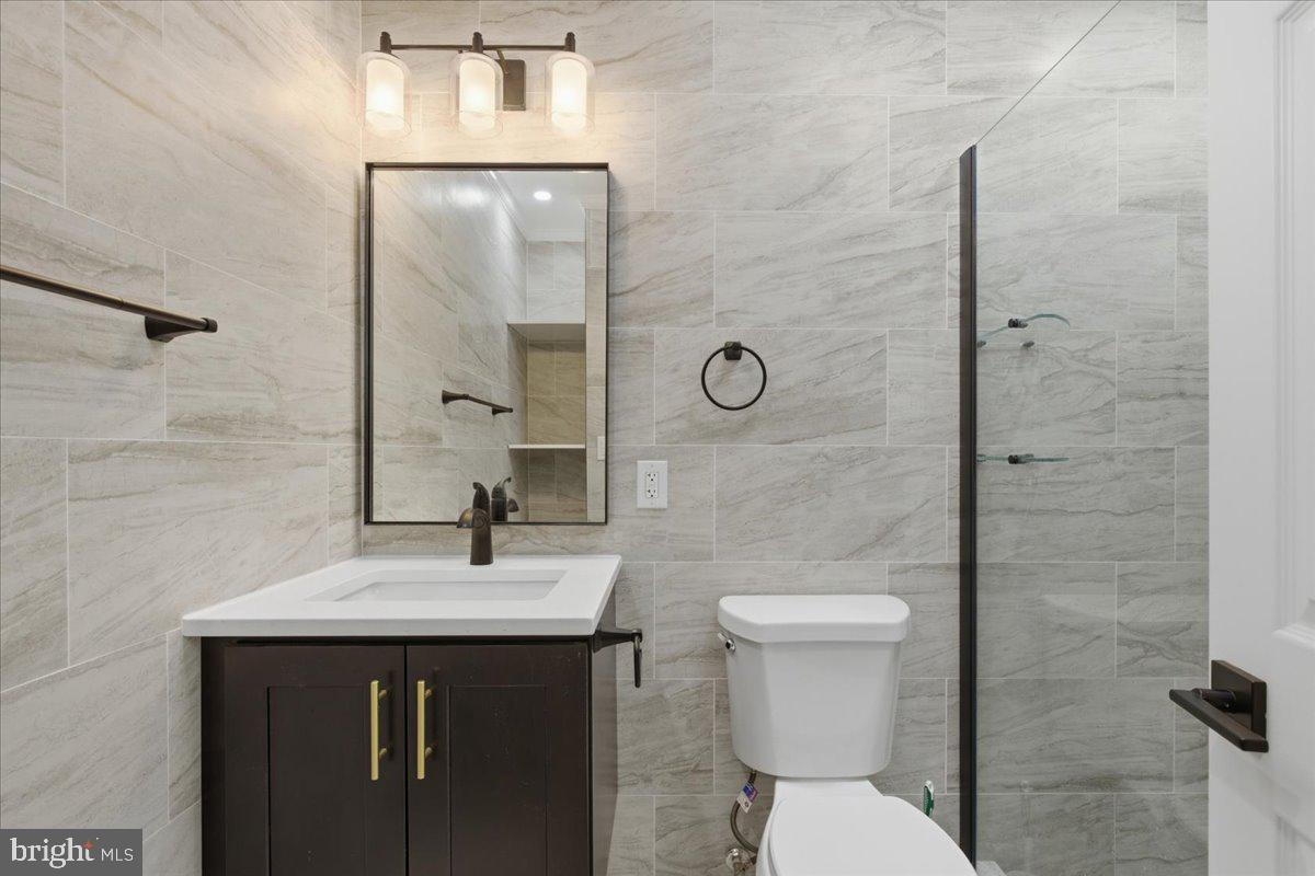 MIDDLERIDGE - Residential Lease