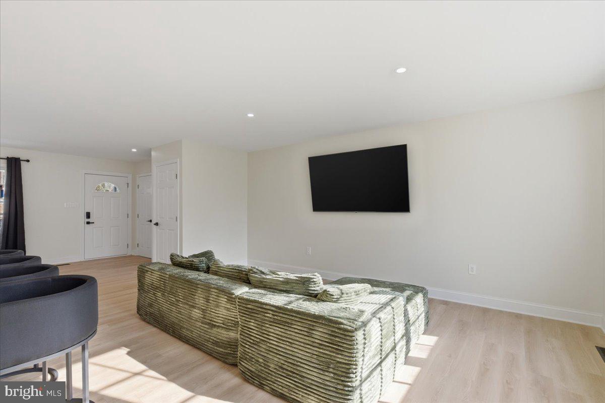 MIDDLERIDGE - Residential Lease