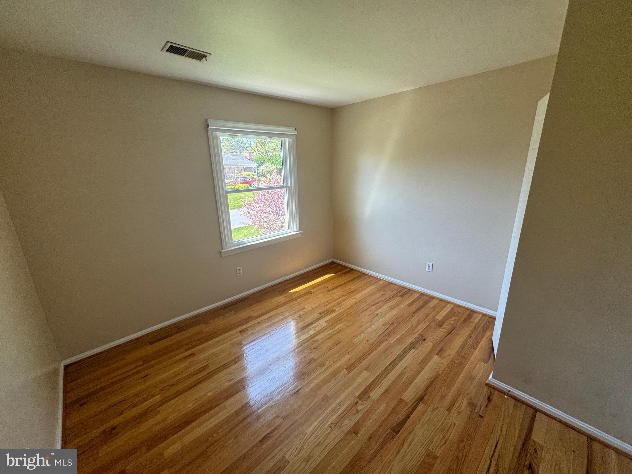 BRIARWOOD - Residential Lease