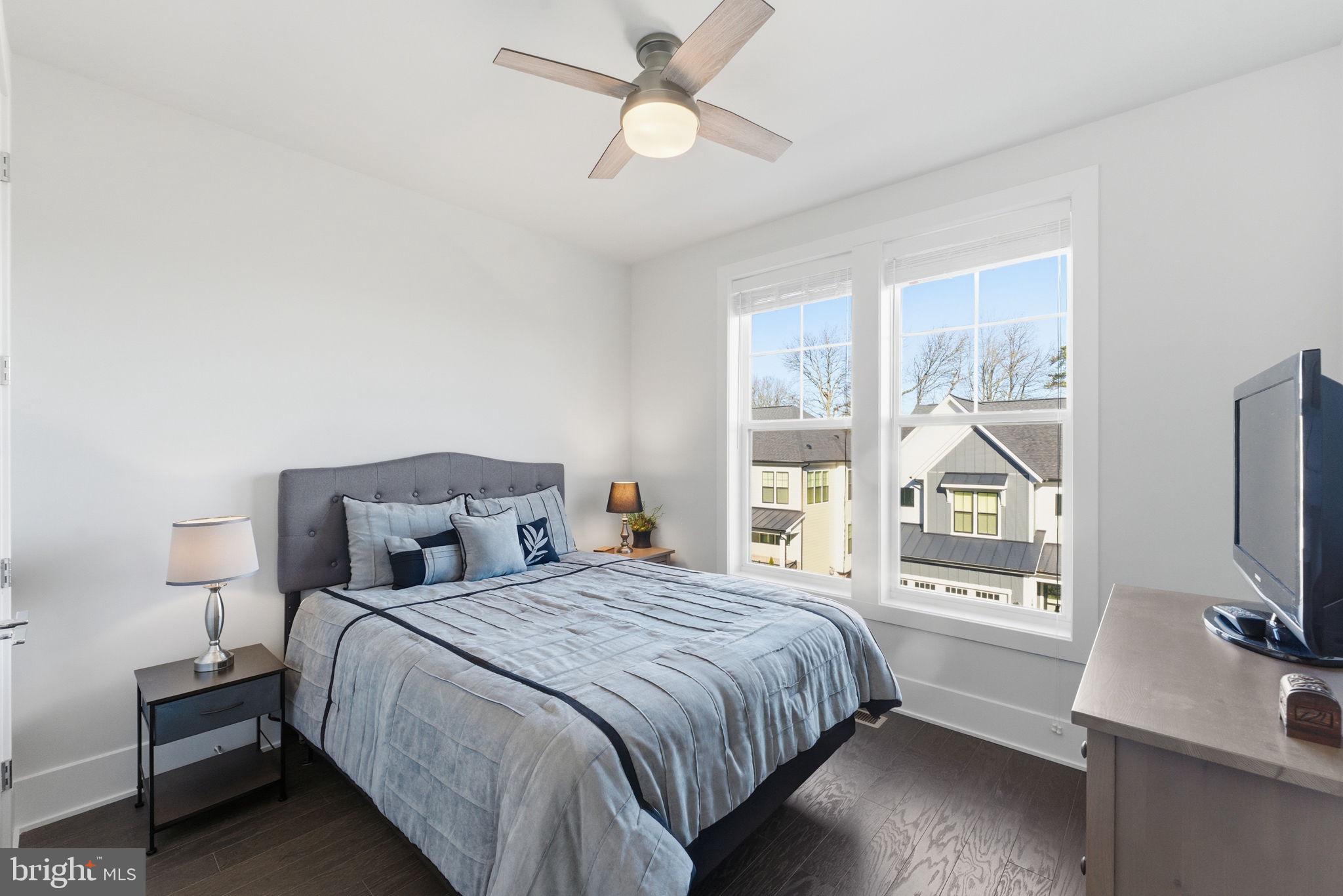 SULLY STATION II - Residential