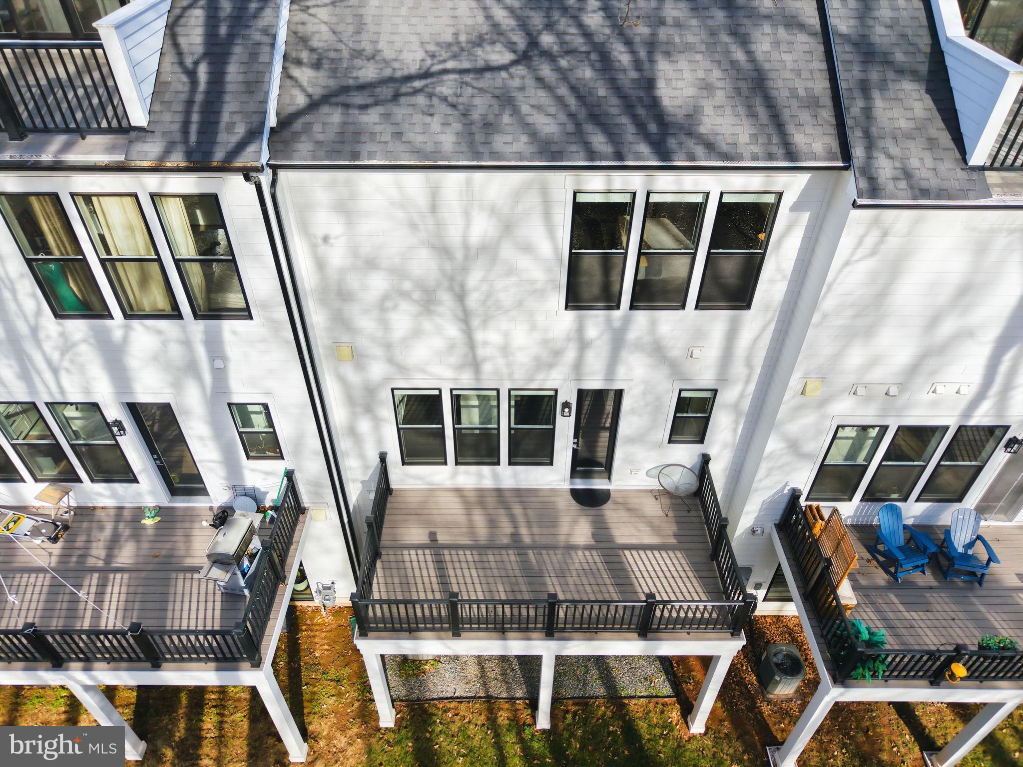 14661 BATTERY RIDGE LANE