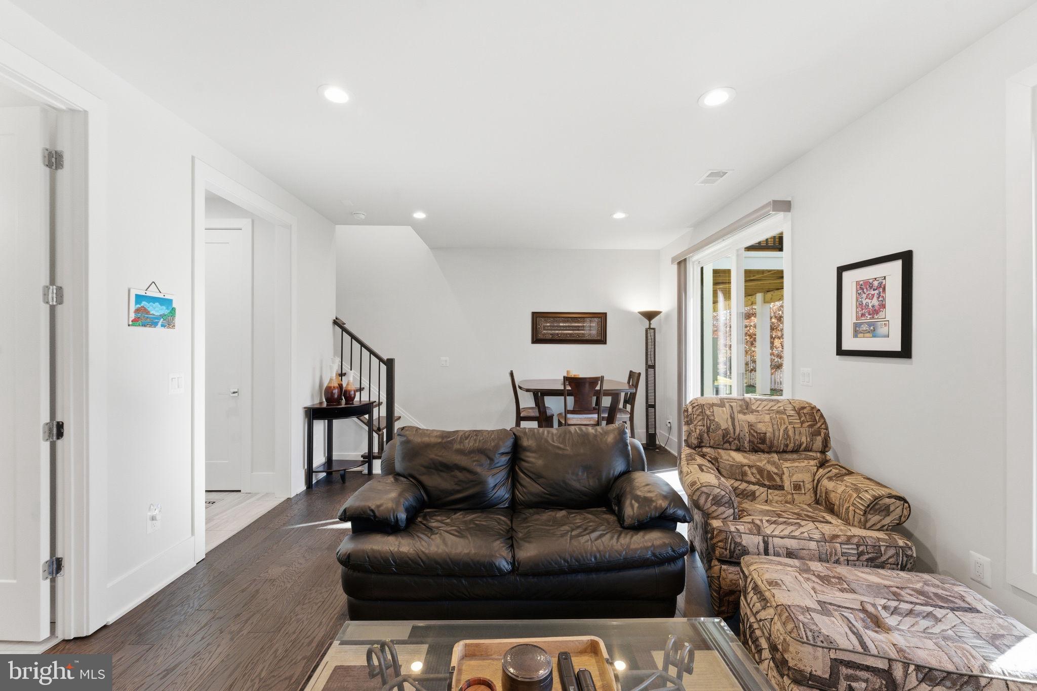 SULLY STATION II - Residential