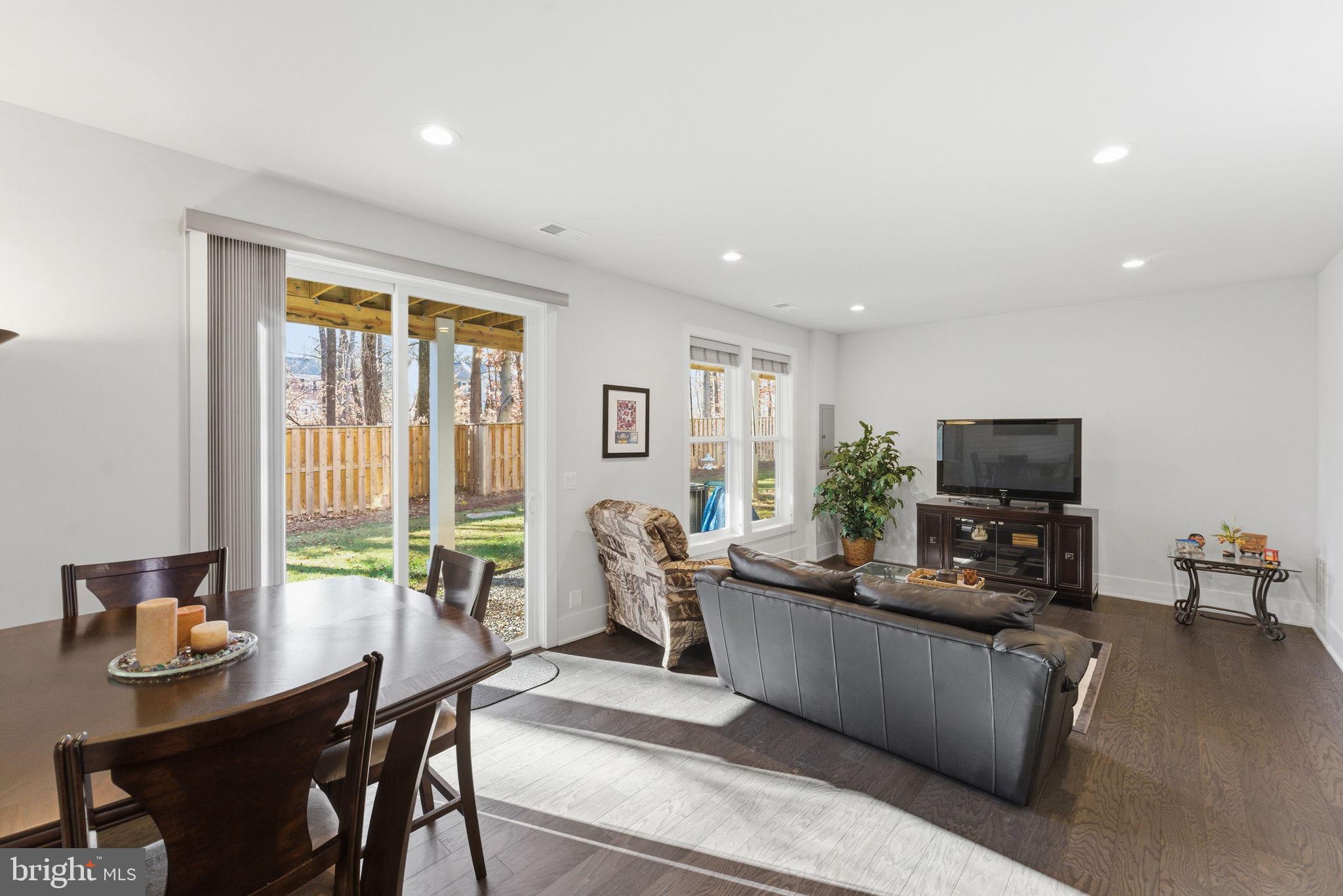 SULLY STATION II - Residential