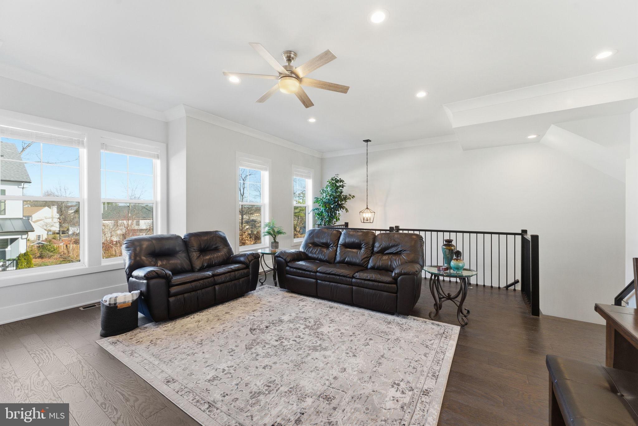 SULLY STATION II - Residential