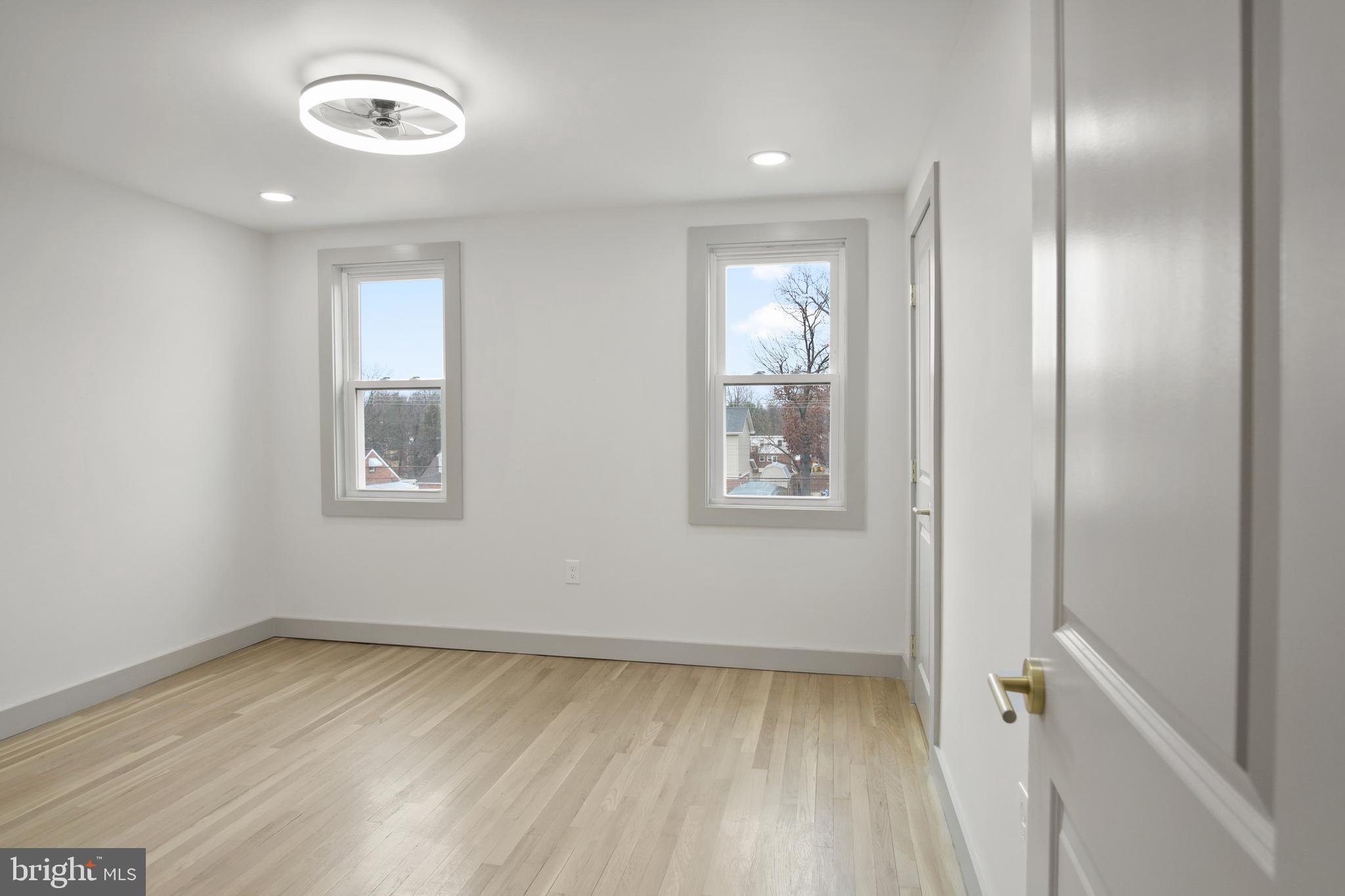 GLEN BURNIE - Residential