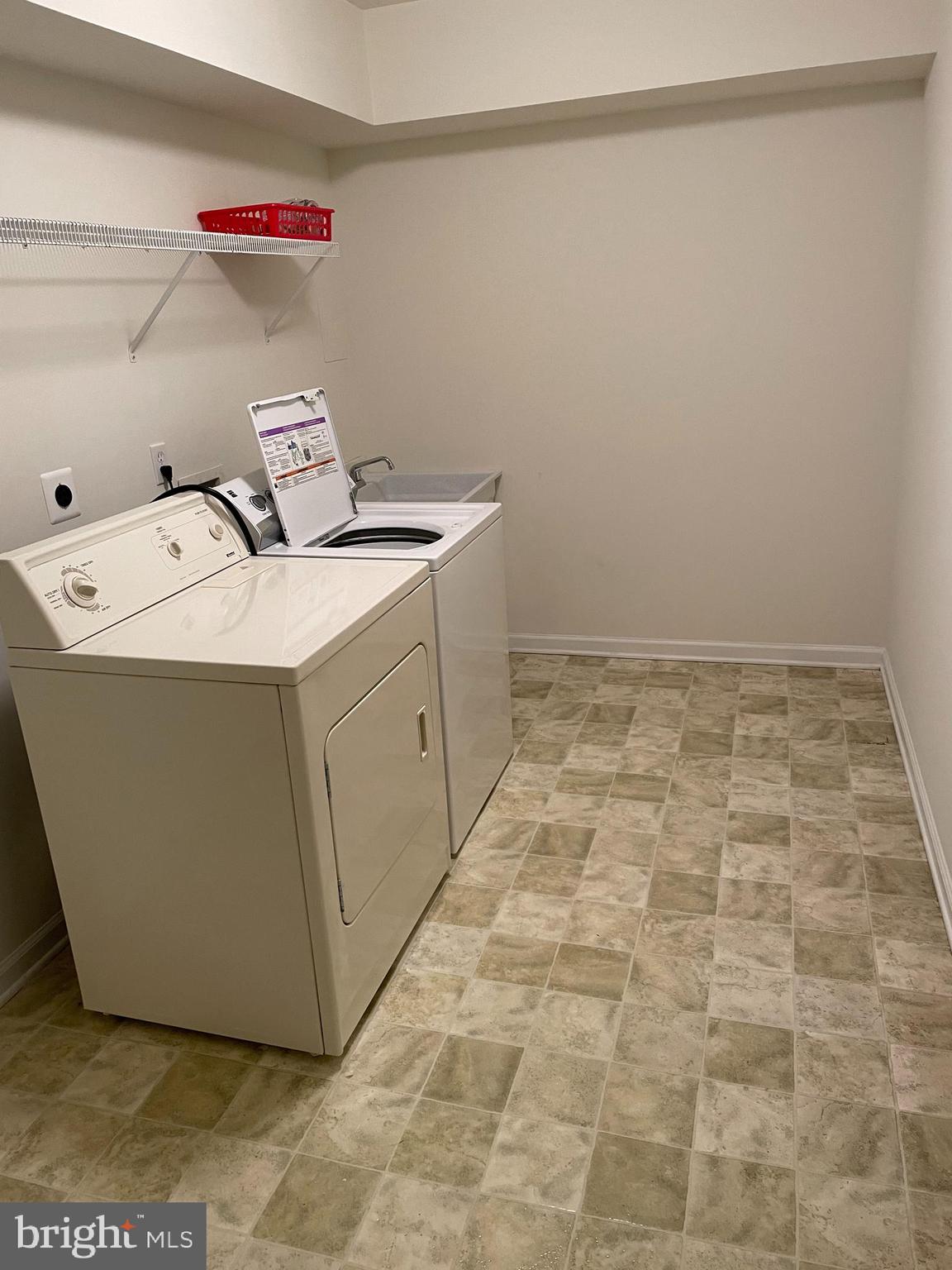 ORCHARD HILL - Residential Lease