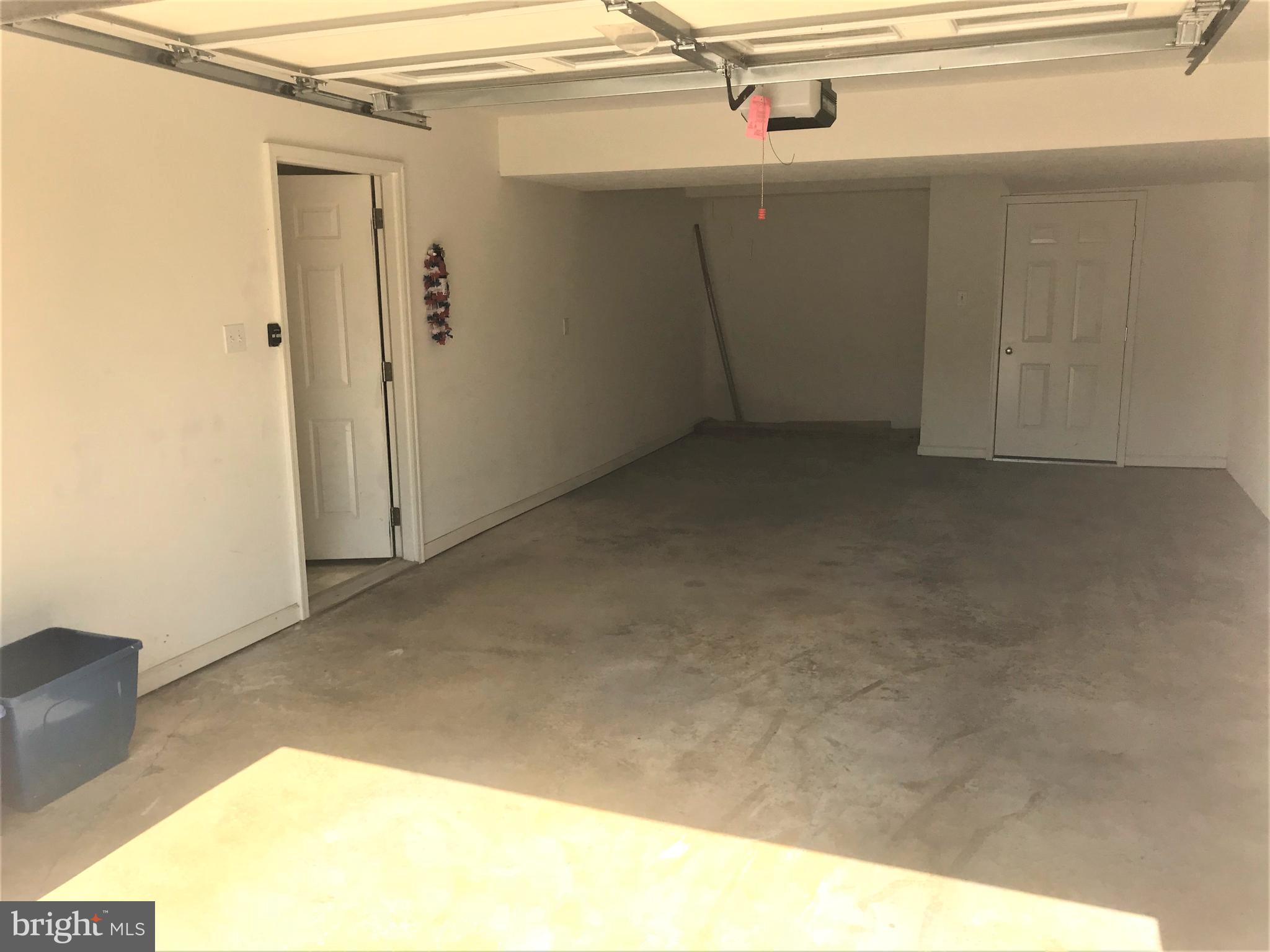 ORCHARD HILL - Residential Lease